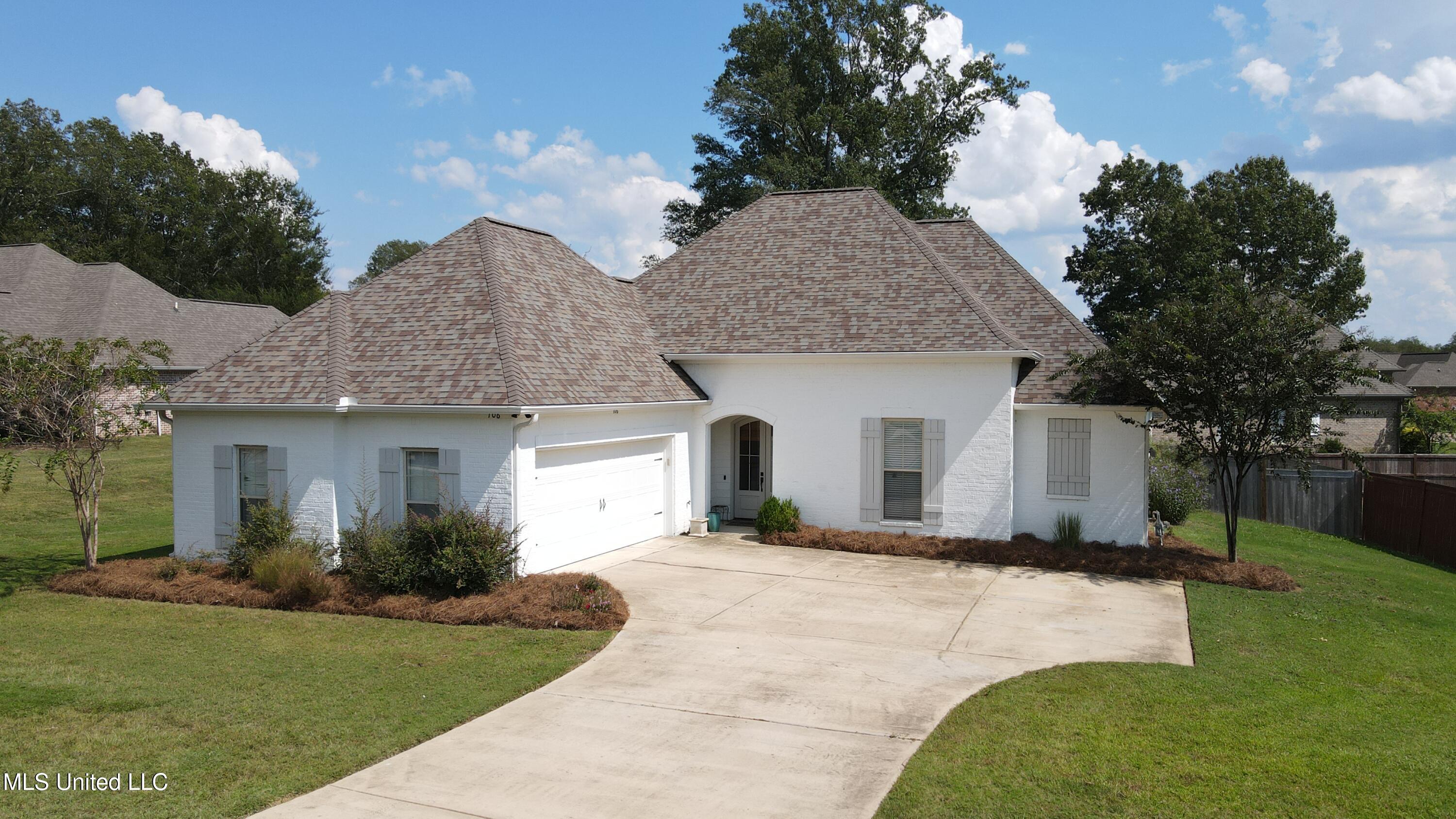 106 Trailbridge Way Property Photo 1