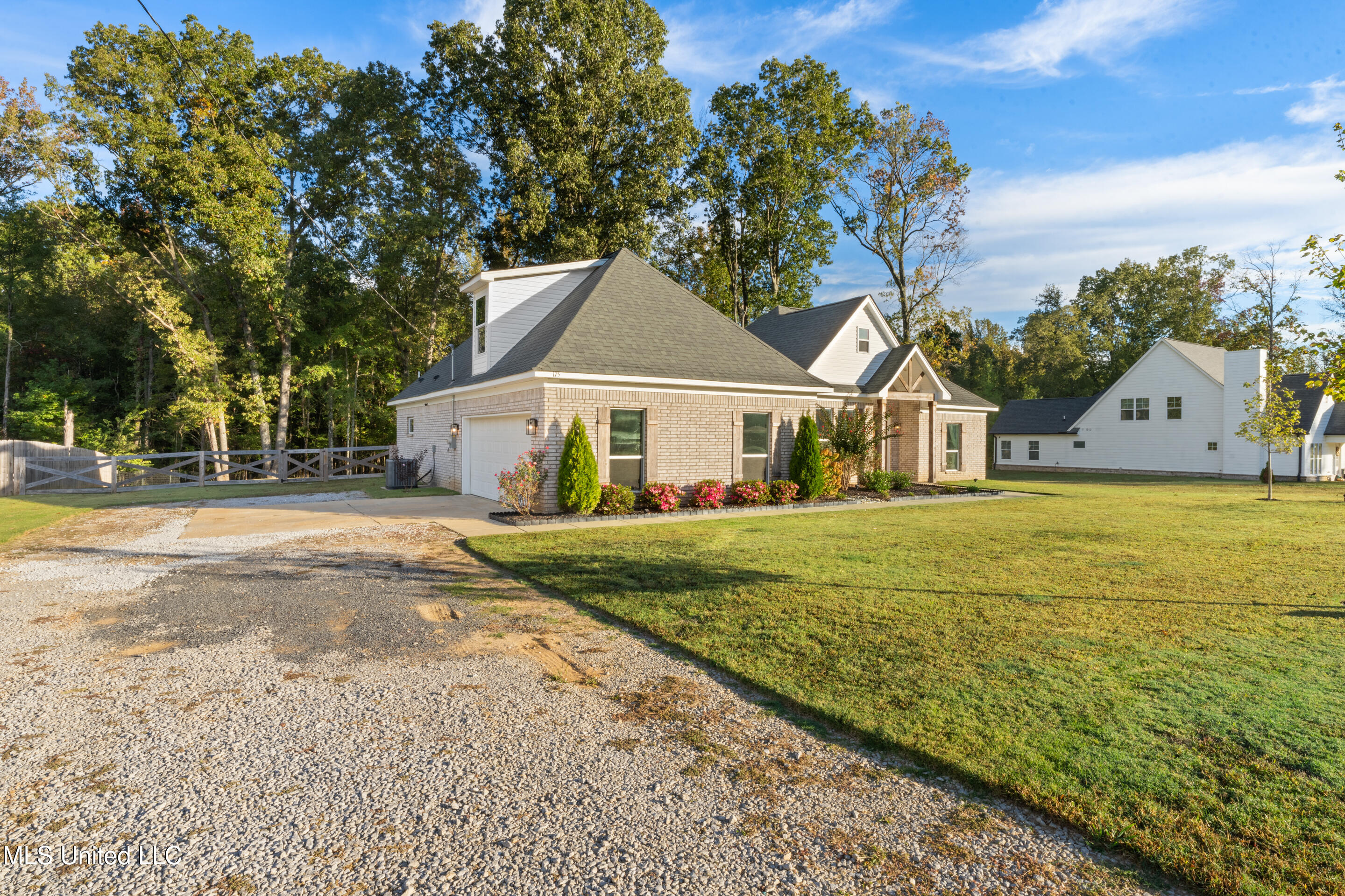 175 Hayward Road Property Photo 3