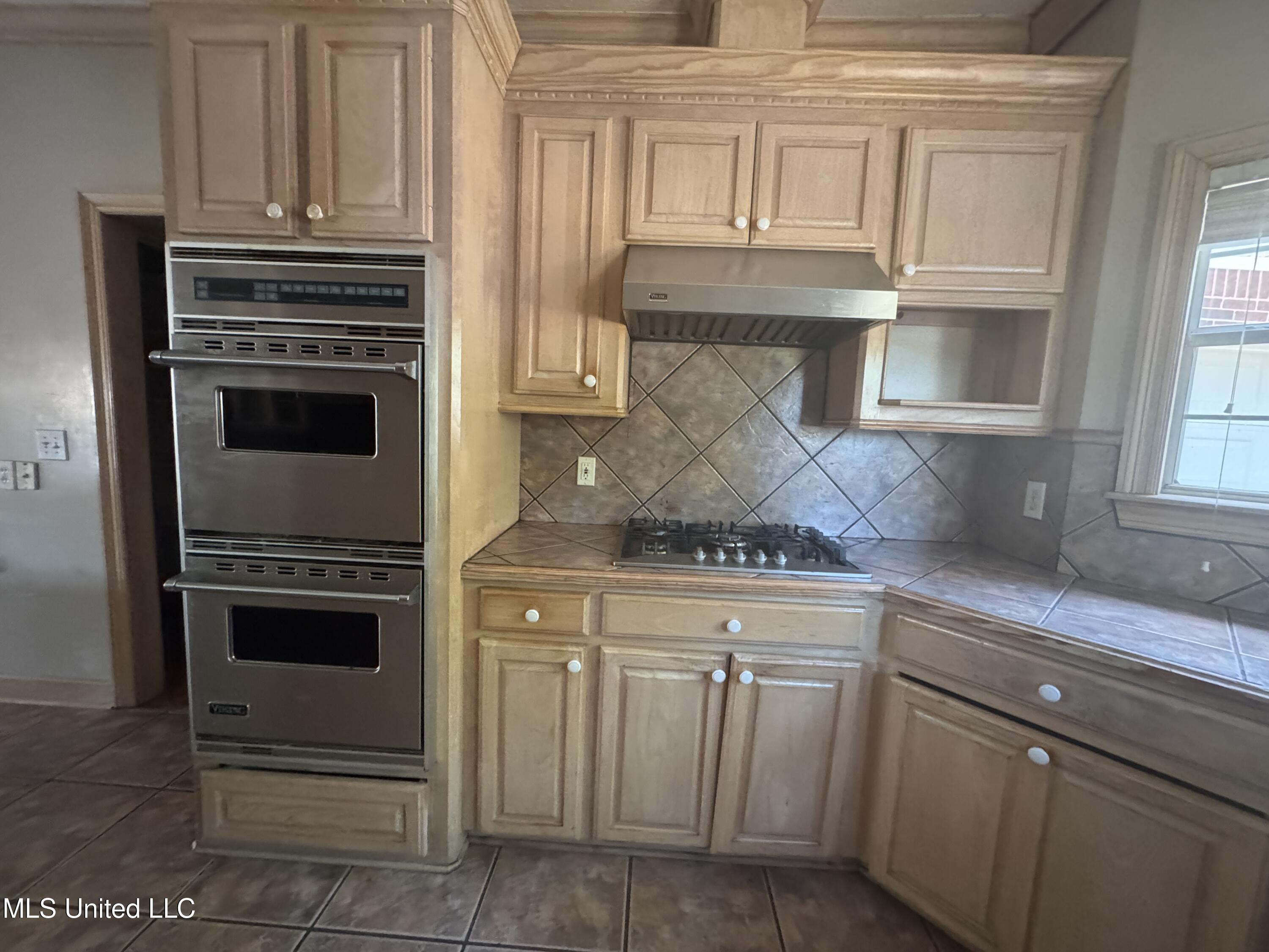316 Southhaven Drive Property Photo 4