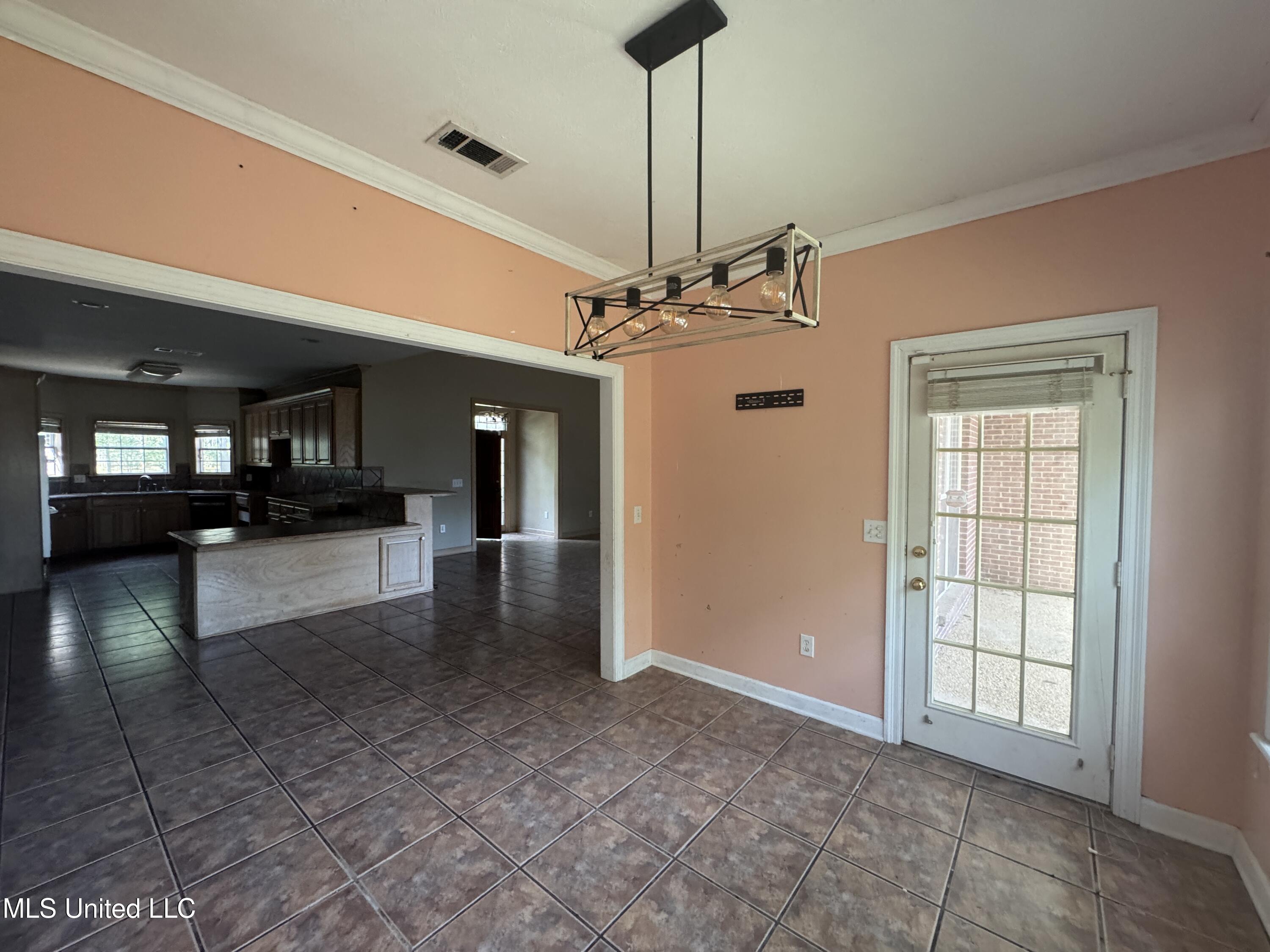 316 Southhaven Drive Property Photo 6