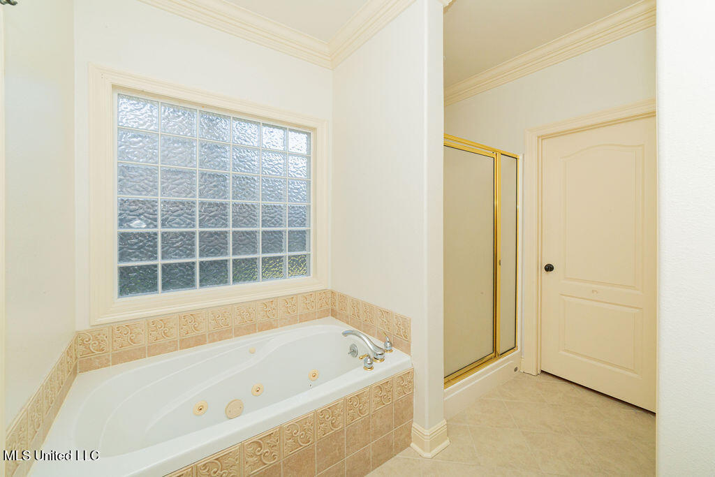 108 Oaks Boulevard Property Photo 21