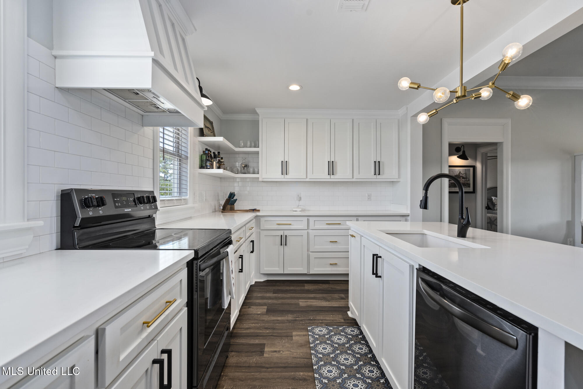 4021 Blue Jay Street Property Photo 9