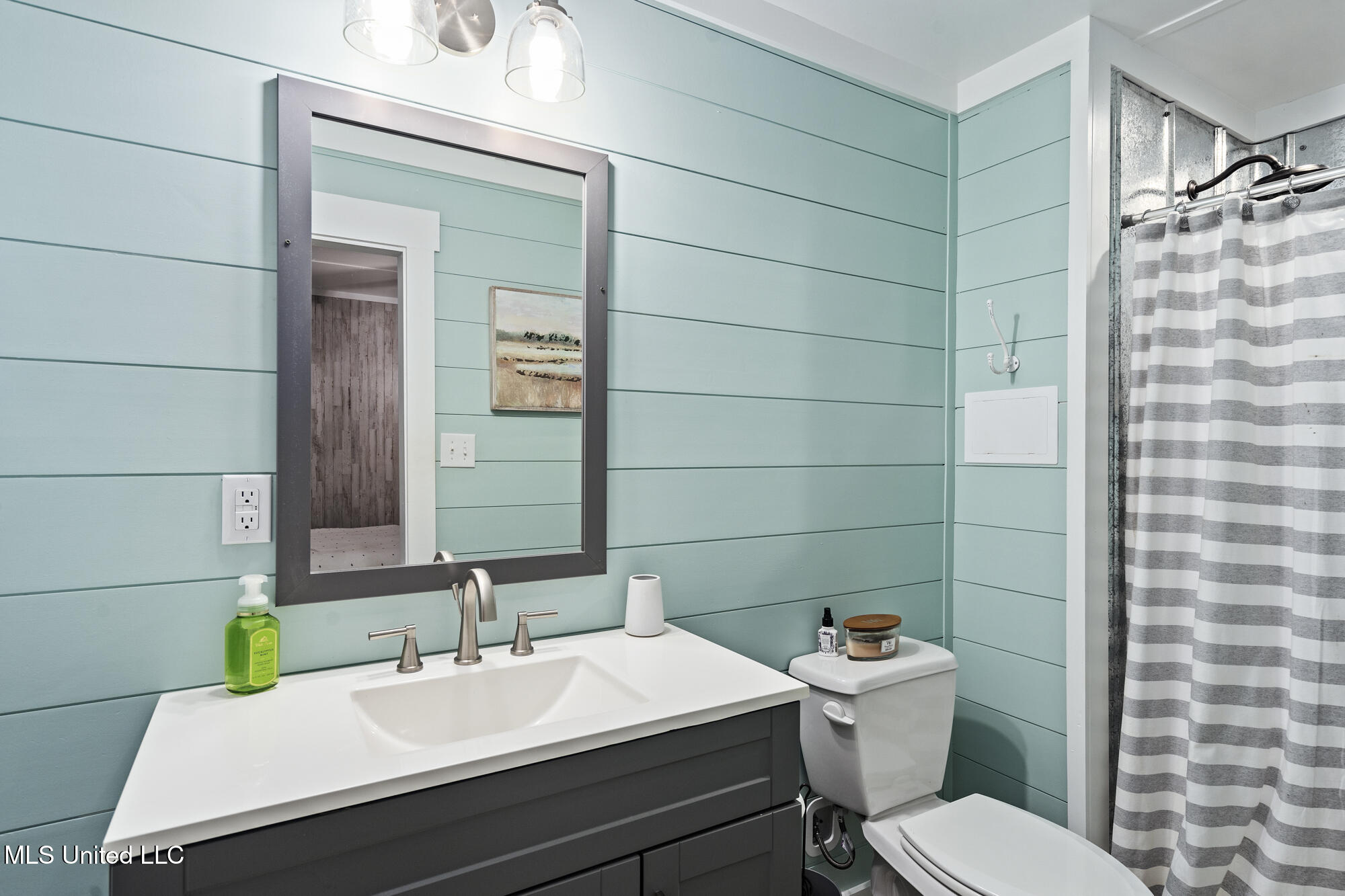 4021 Blue Jay Street Property Photo 20