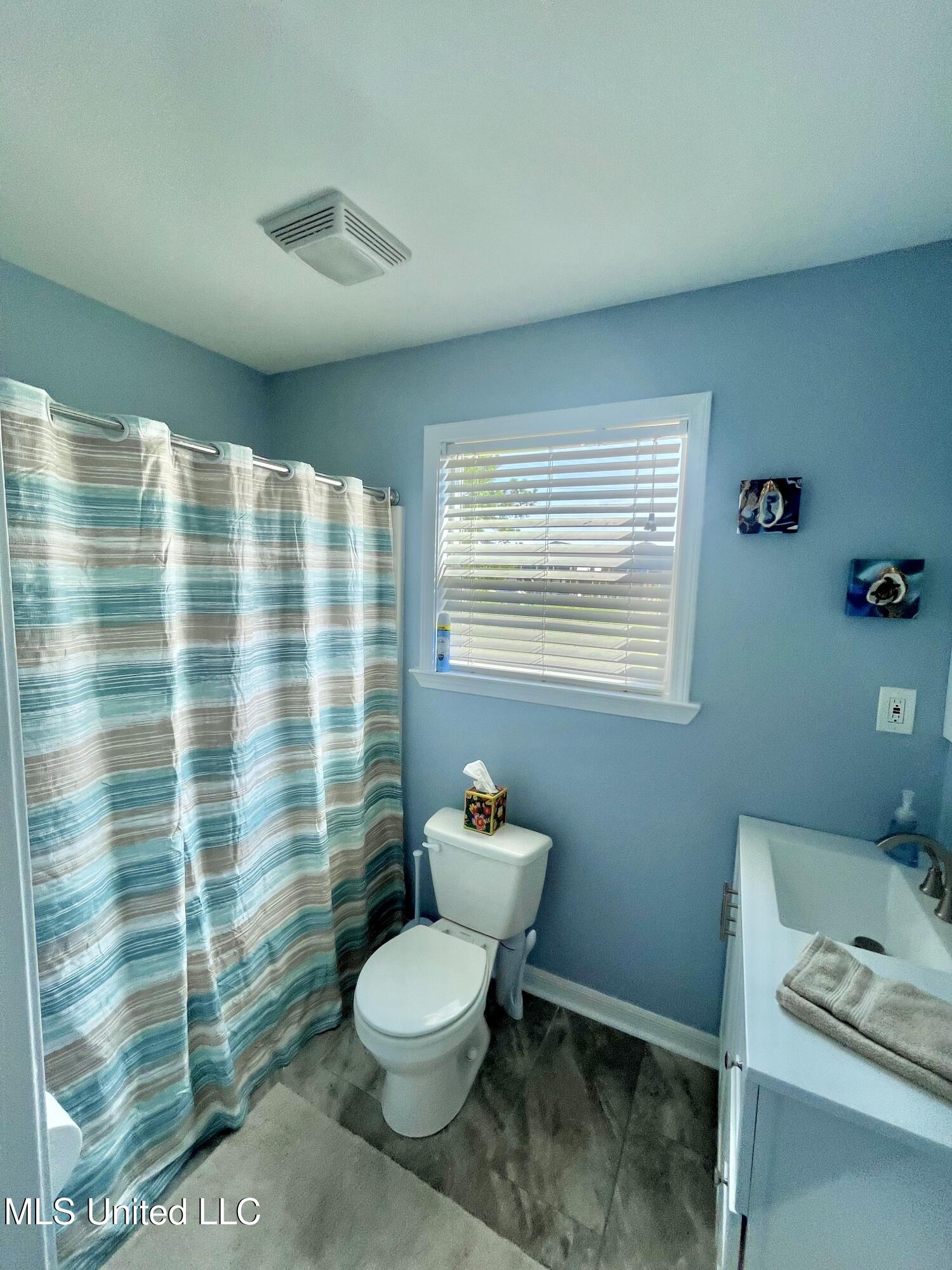 4024 Blue Jay Street Property Photo 10