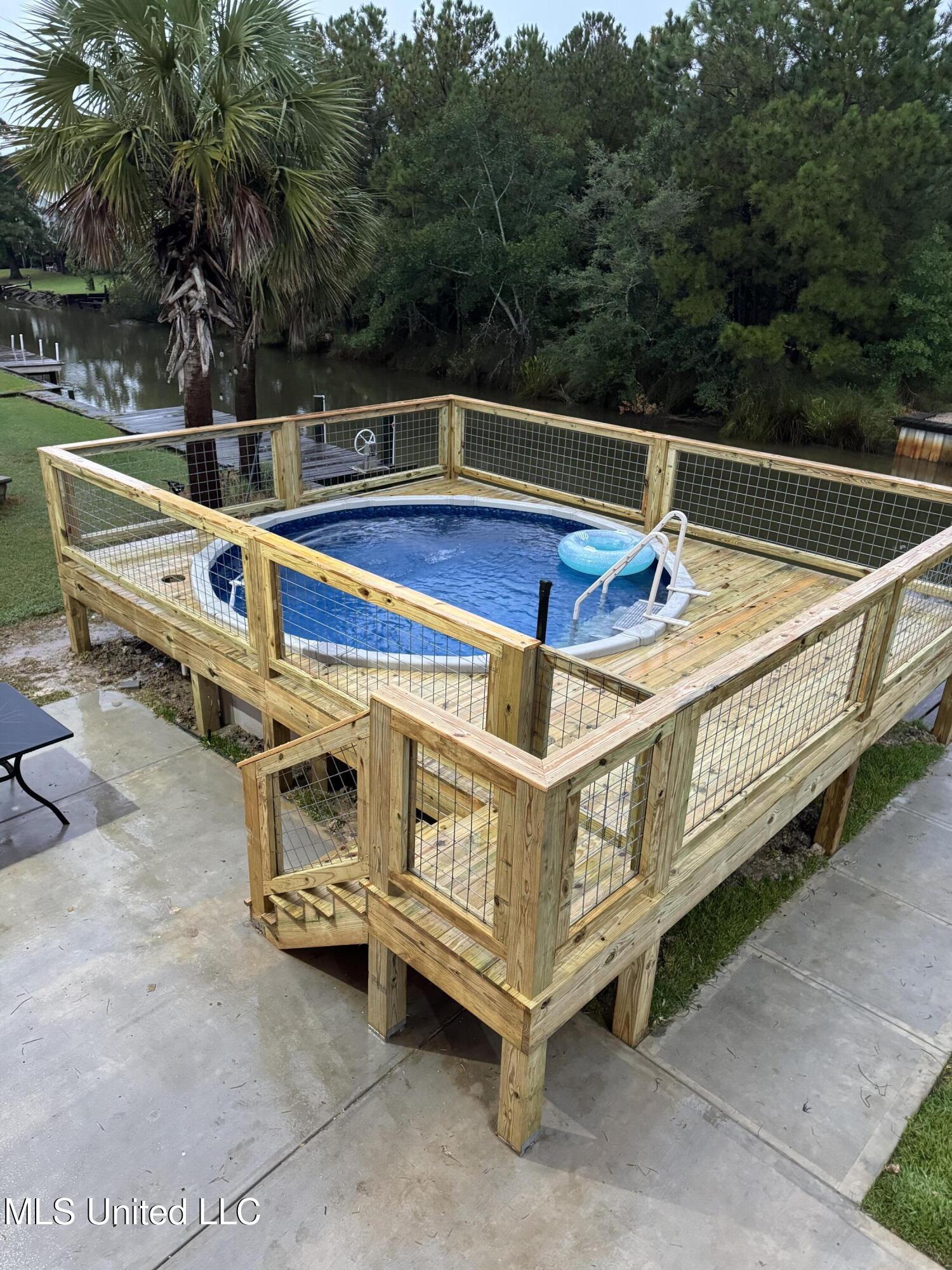 4024 Blue Jay Street Property Photo 15