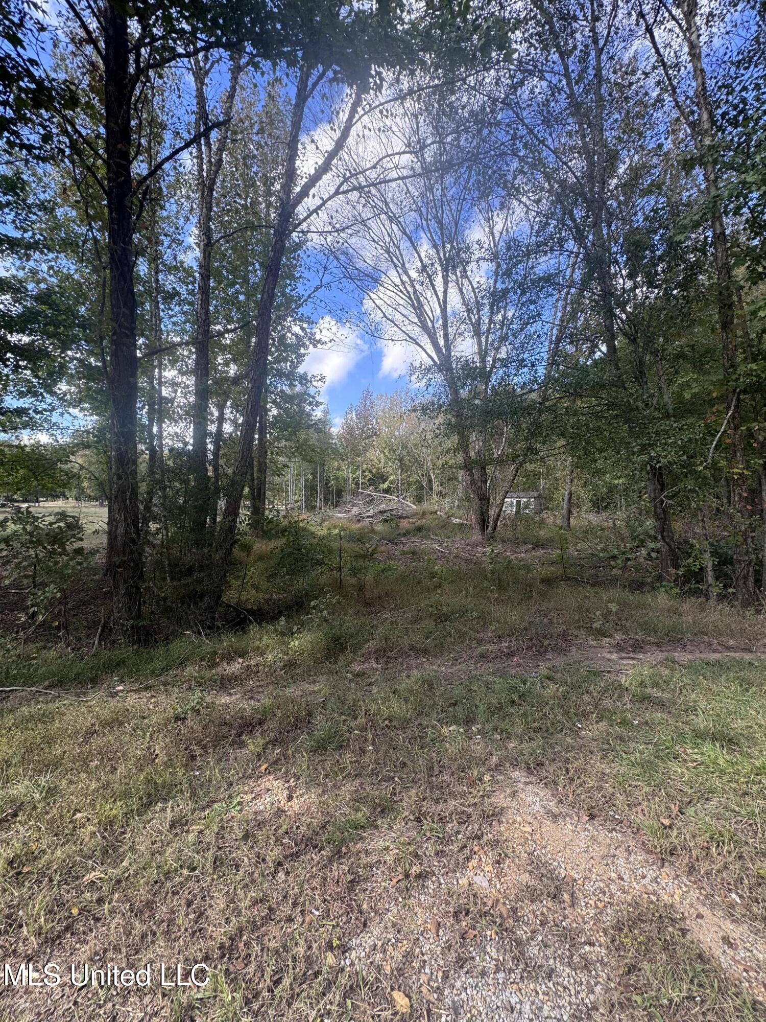 River Ridge Circle Property Photo 3