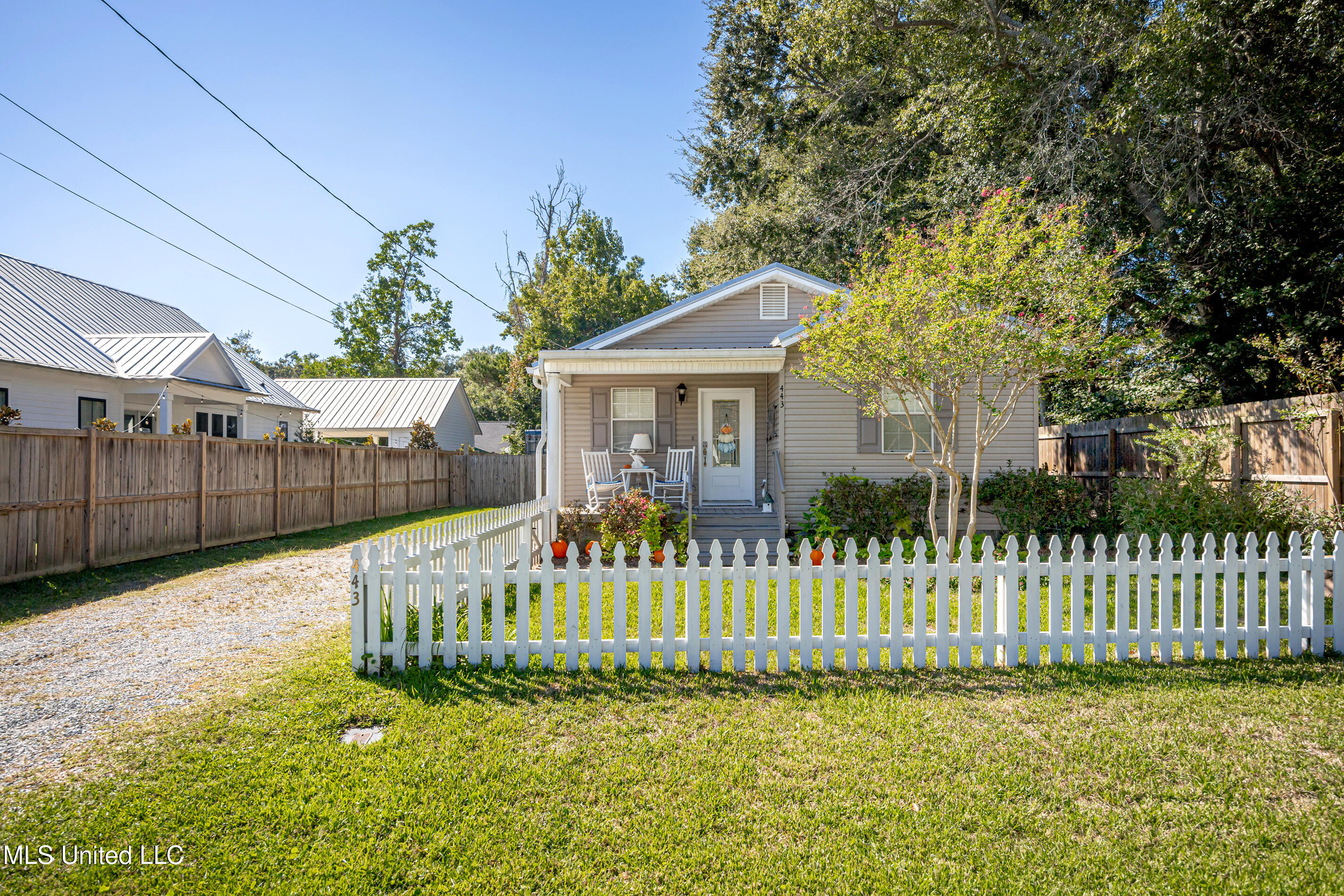 443 Bills Avenue Property Photo 3