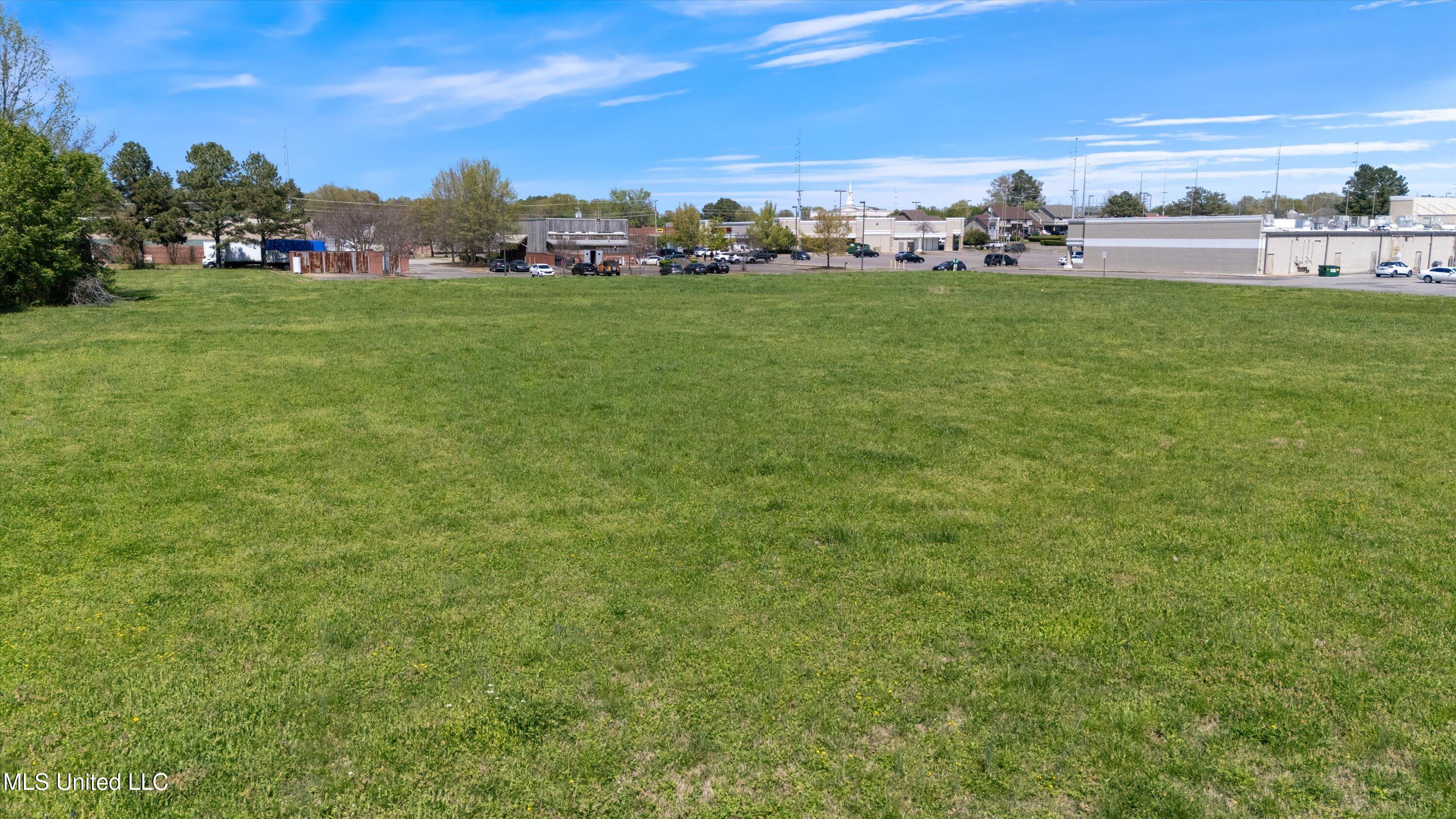 38 E Goodman Road Property Photo 7
