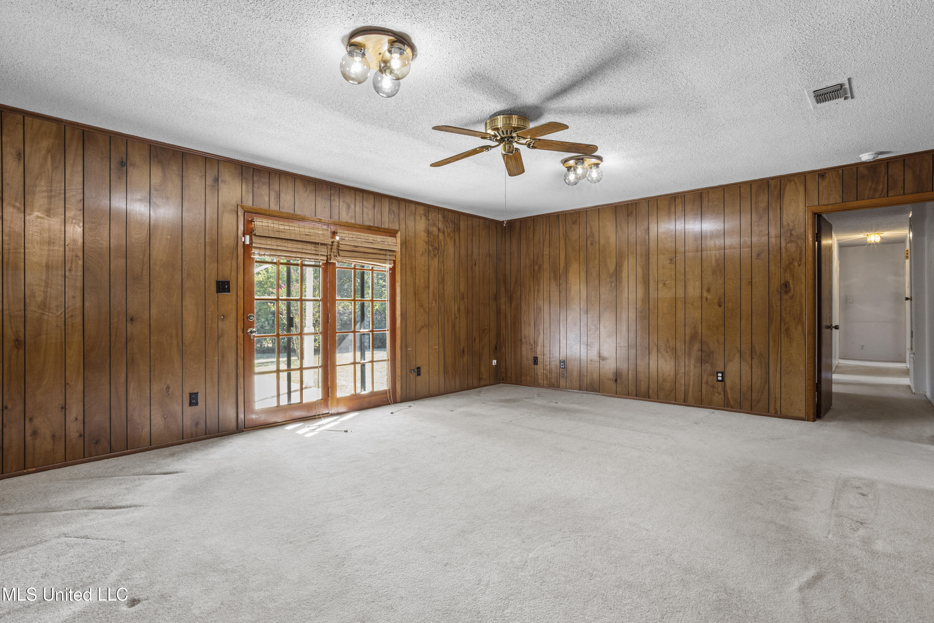 8 Lexington Place Property Photo 7