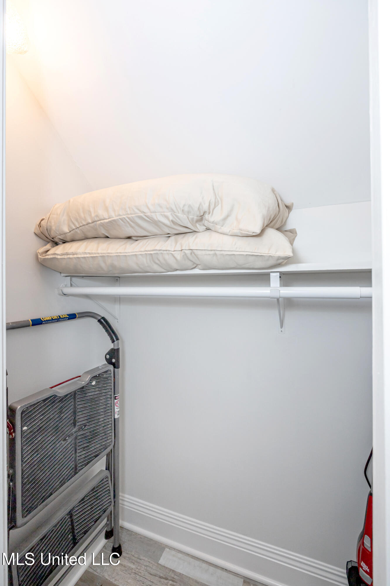 1102 Stanfield Point Road Property Photo 17