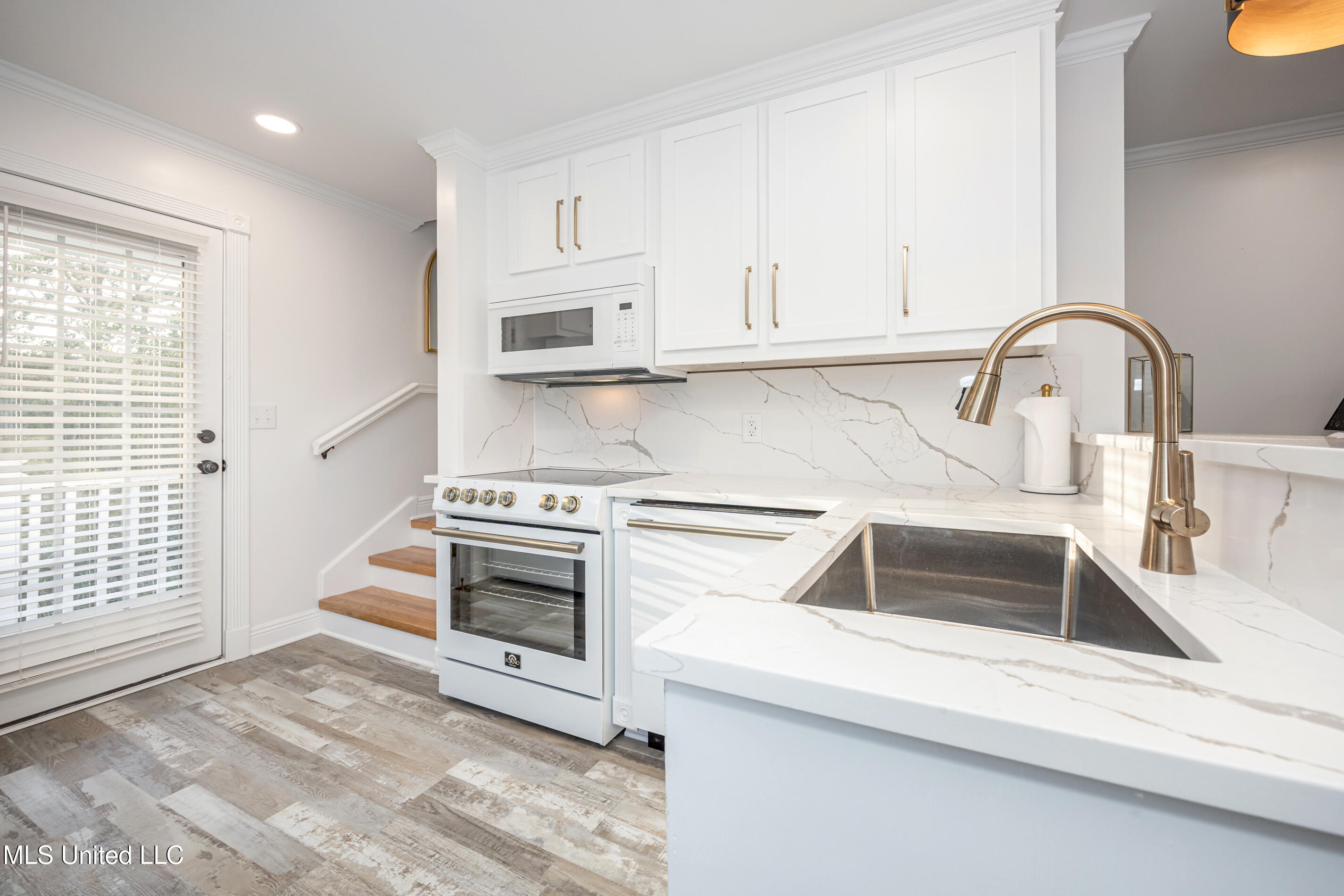 1102 Stanfield Point Road Property Photo 33