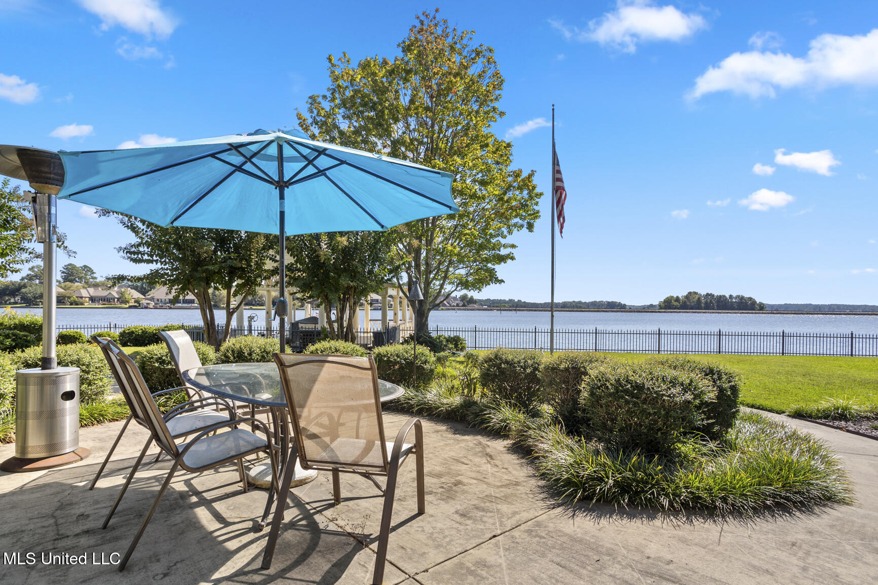 106 Colony Crown Property Photo 28