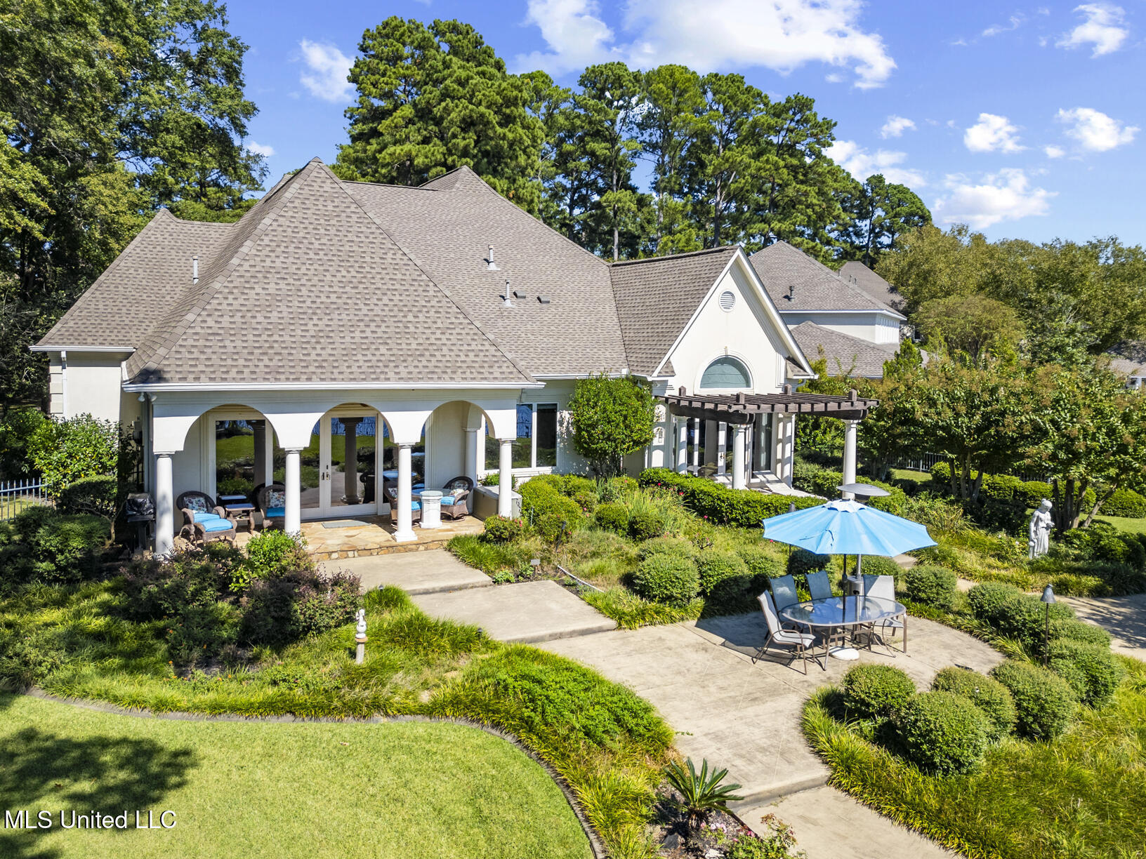 106 Colony Crown Property Photo 37