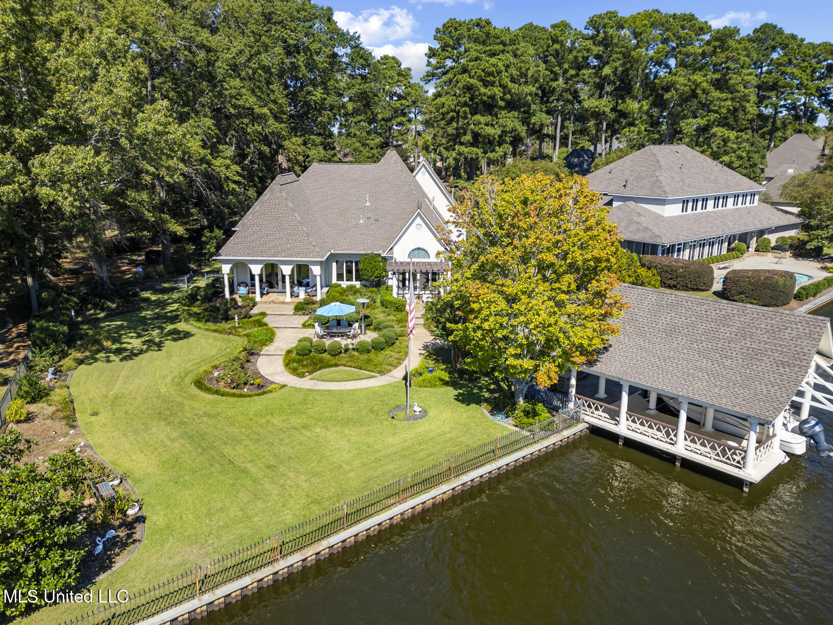 106 Colony Crown Property Photo 42