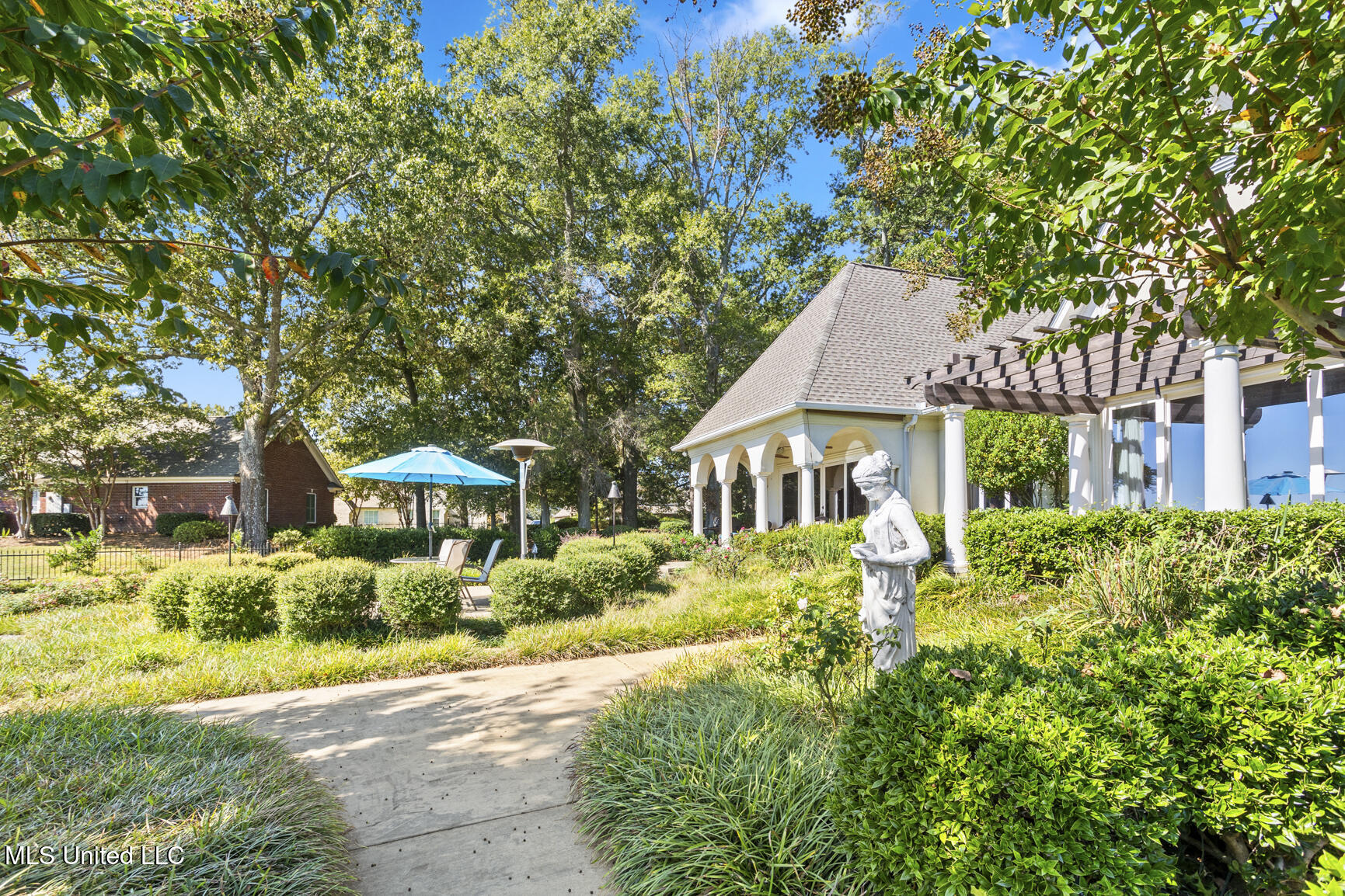 106 Colony Crown Property Photo 47