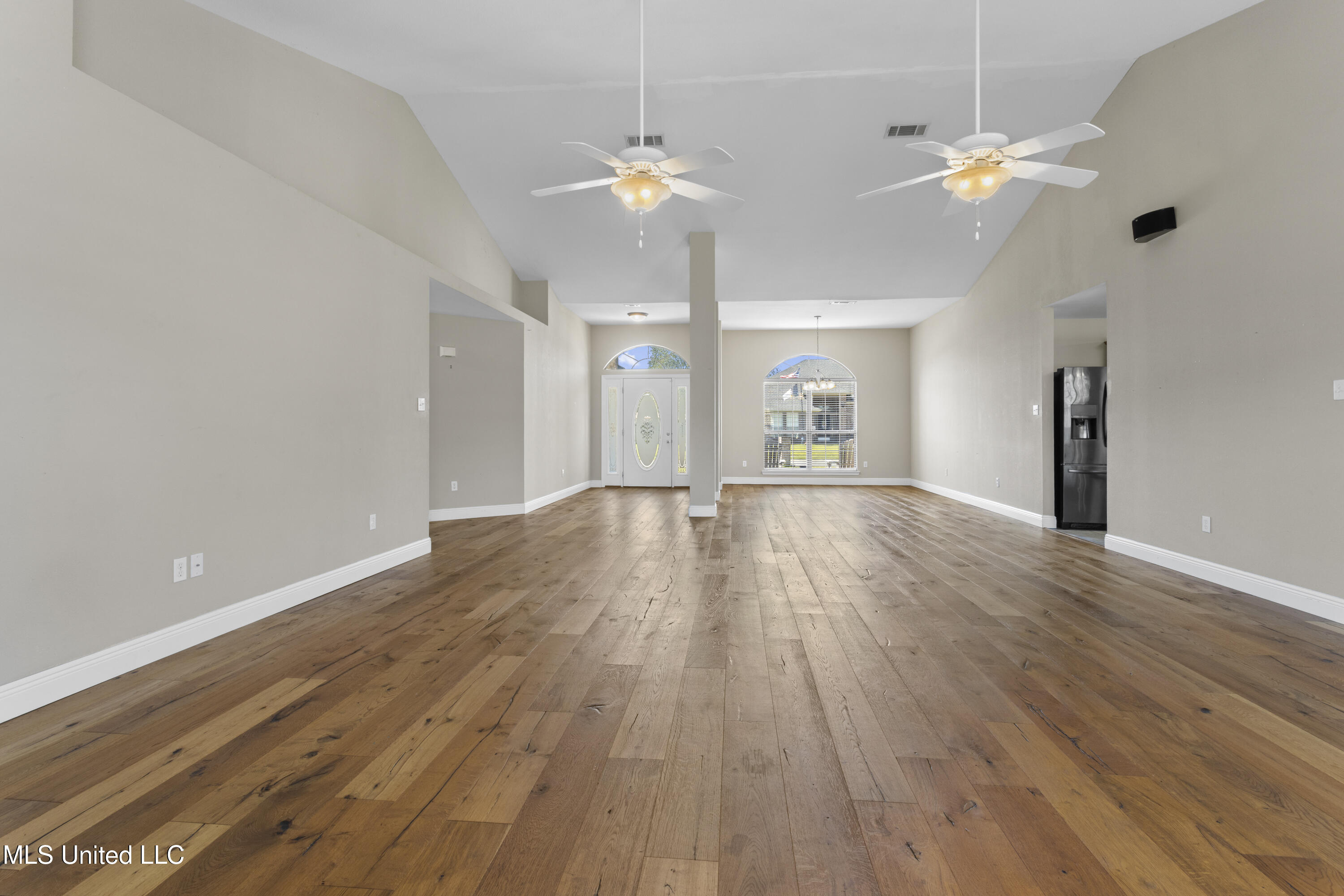 11319 Camelot Estates Drive Property Photo 10