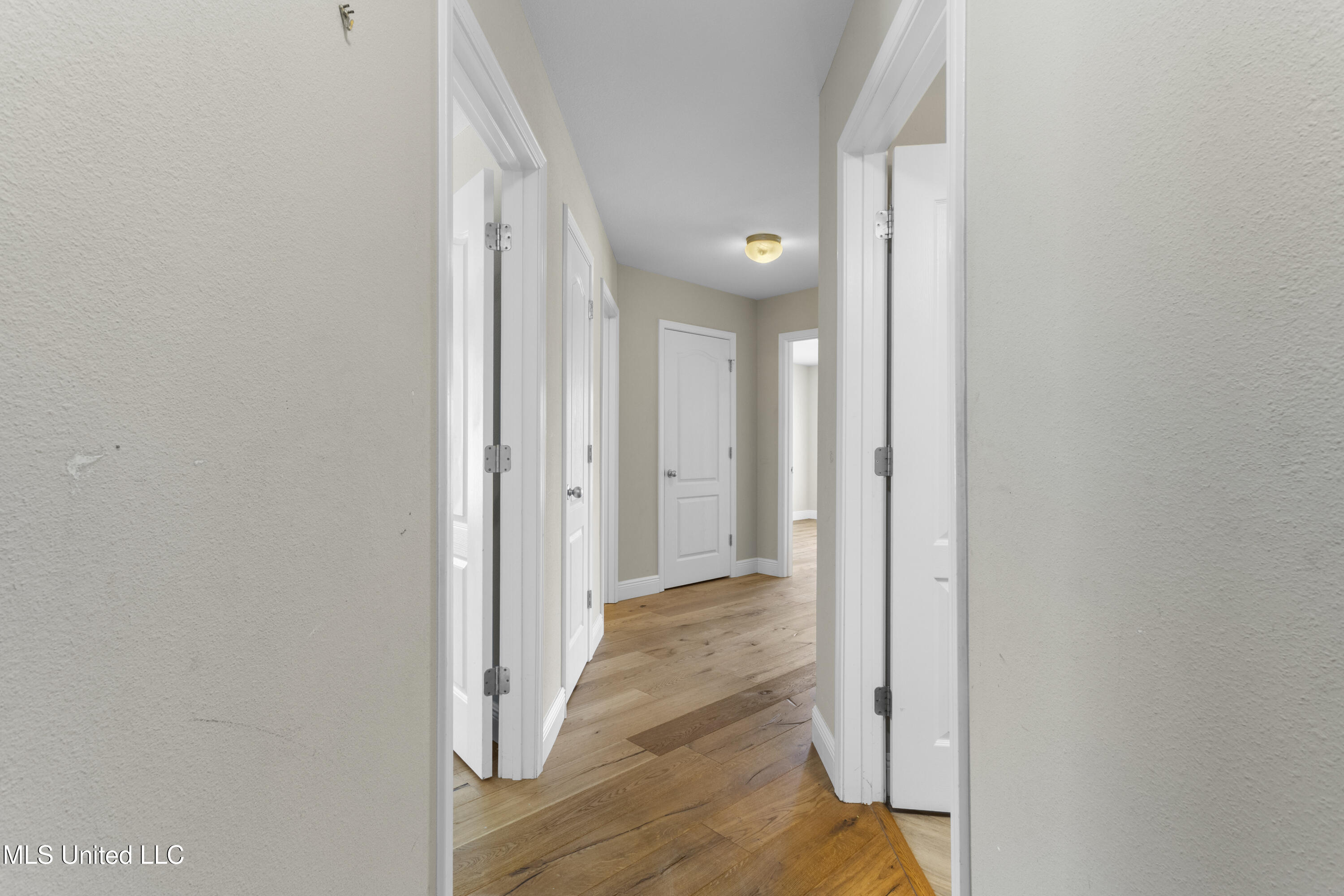 11319 Camelot Estates Drive Property Photo 28