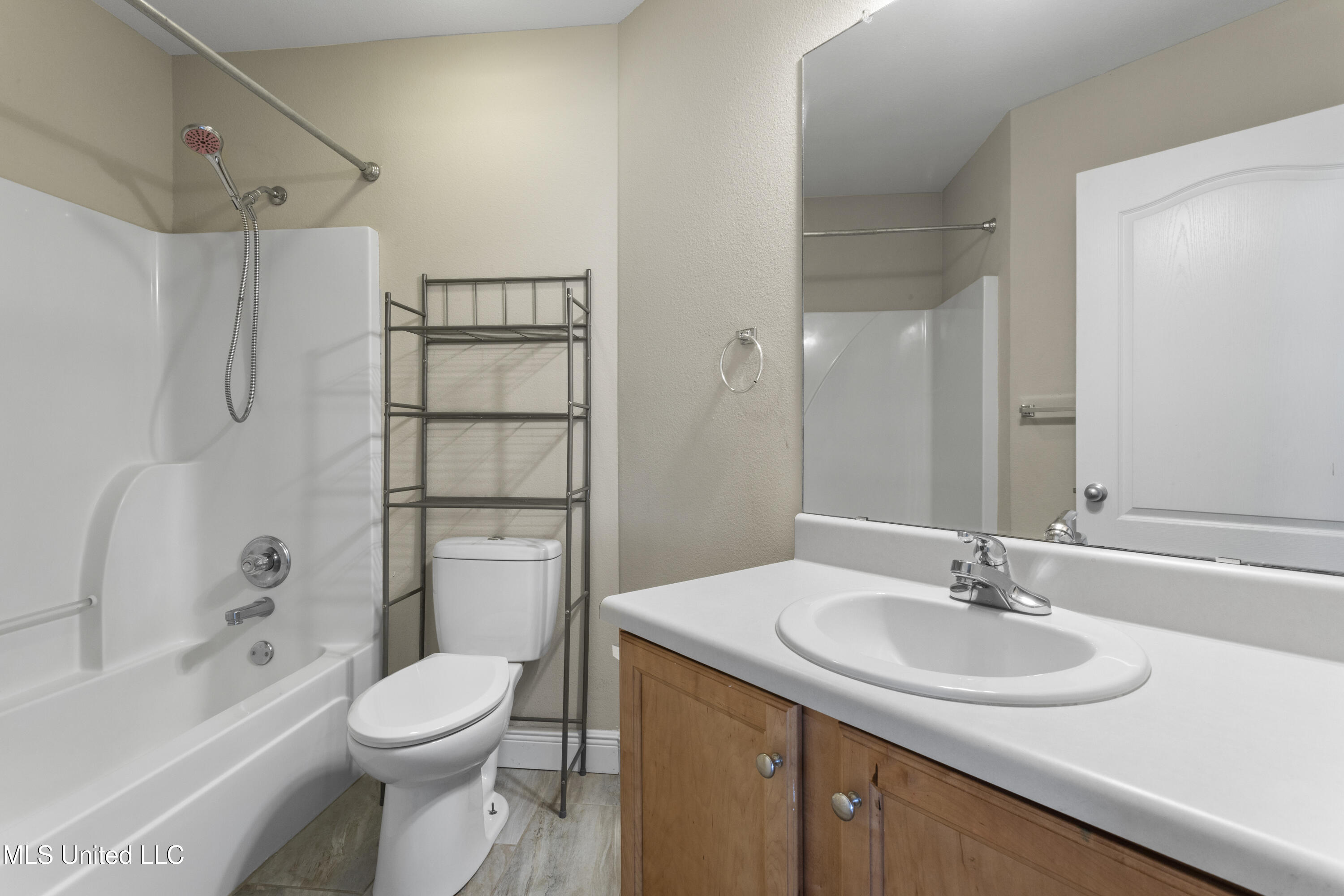 11319 Camelot Estates Drive Property Photo 30