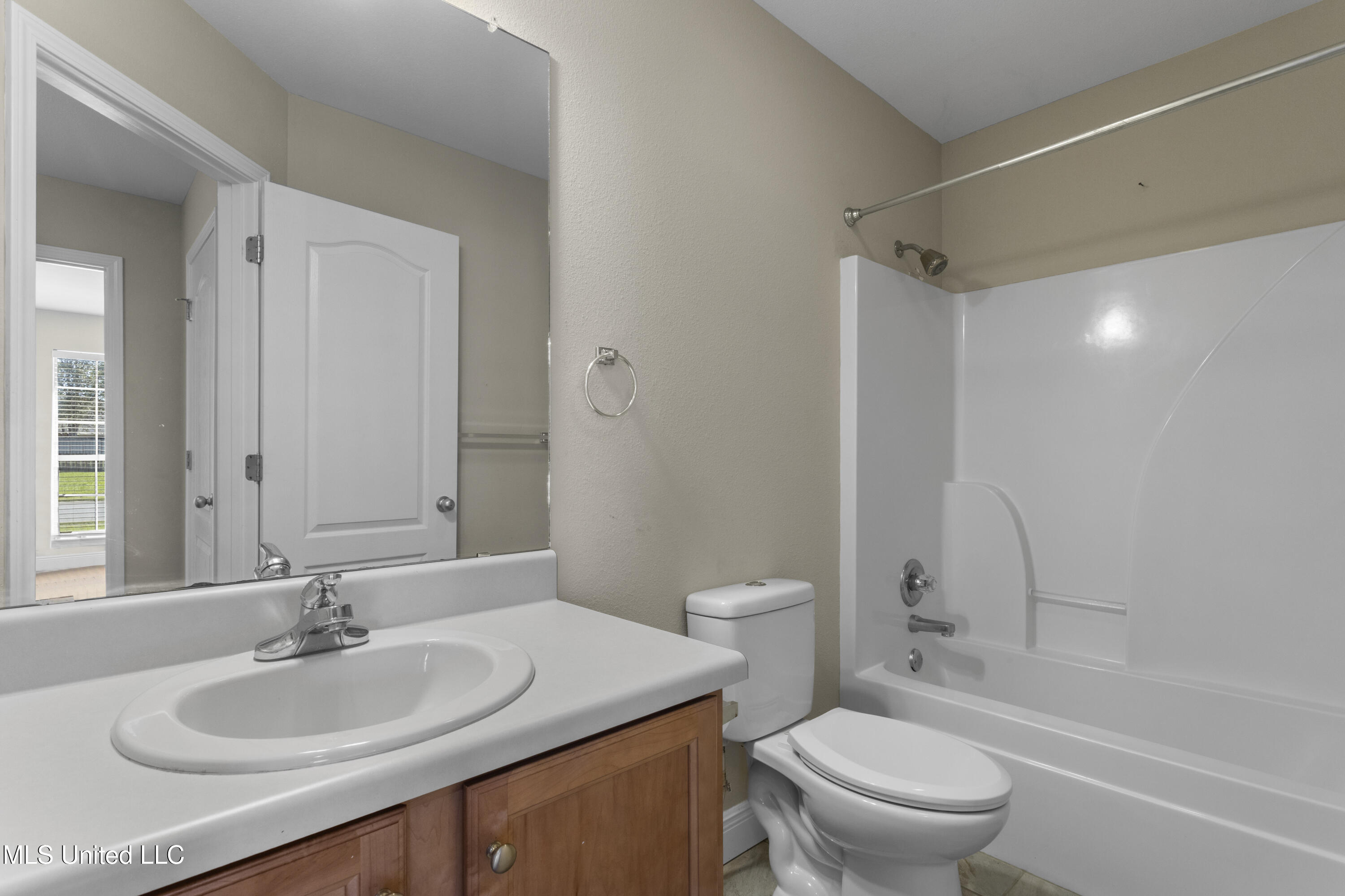 11319 Camelot Estates Drive Property Photo 33