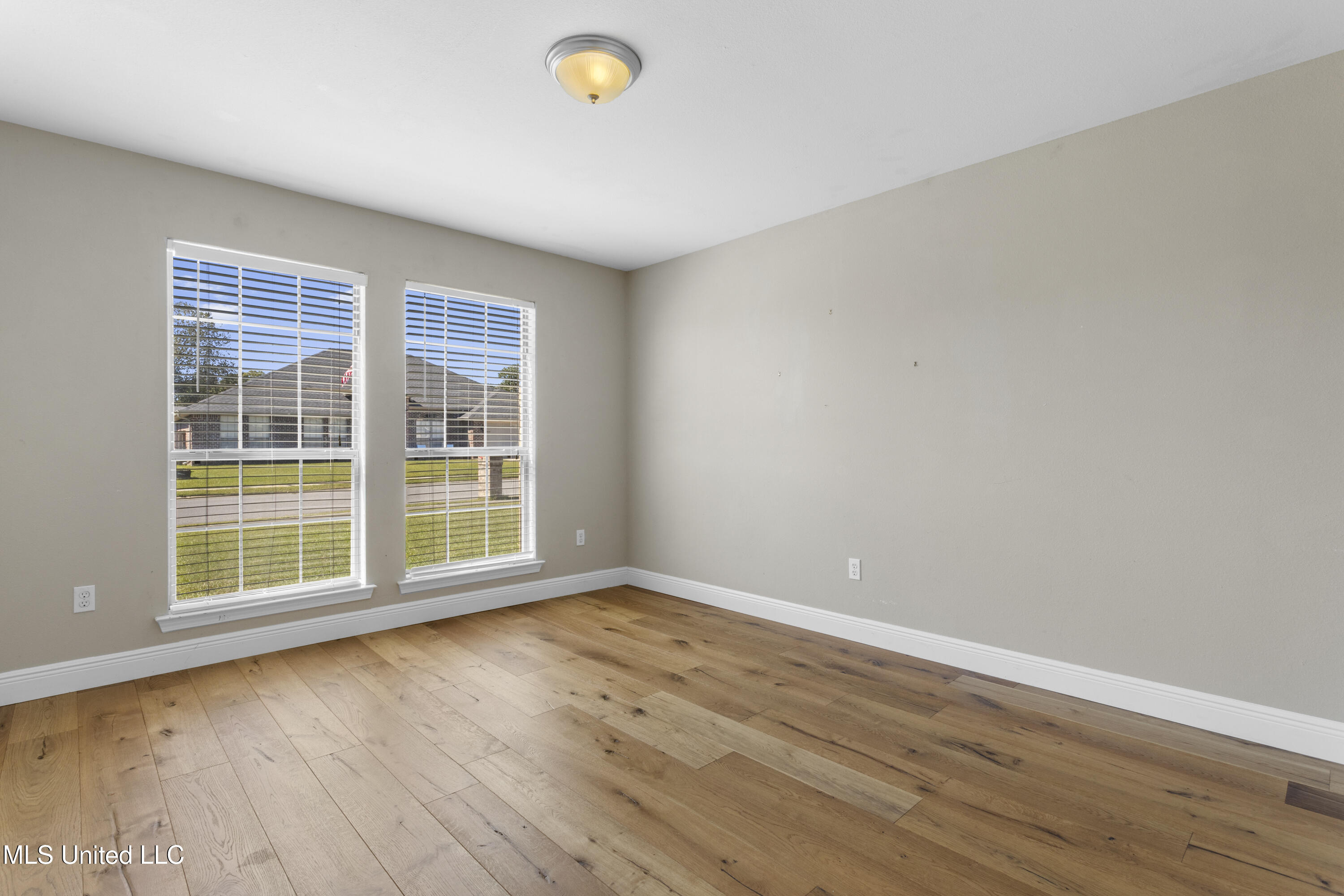 11319 Camelot Estates Drive Property Photo 34