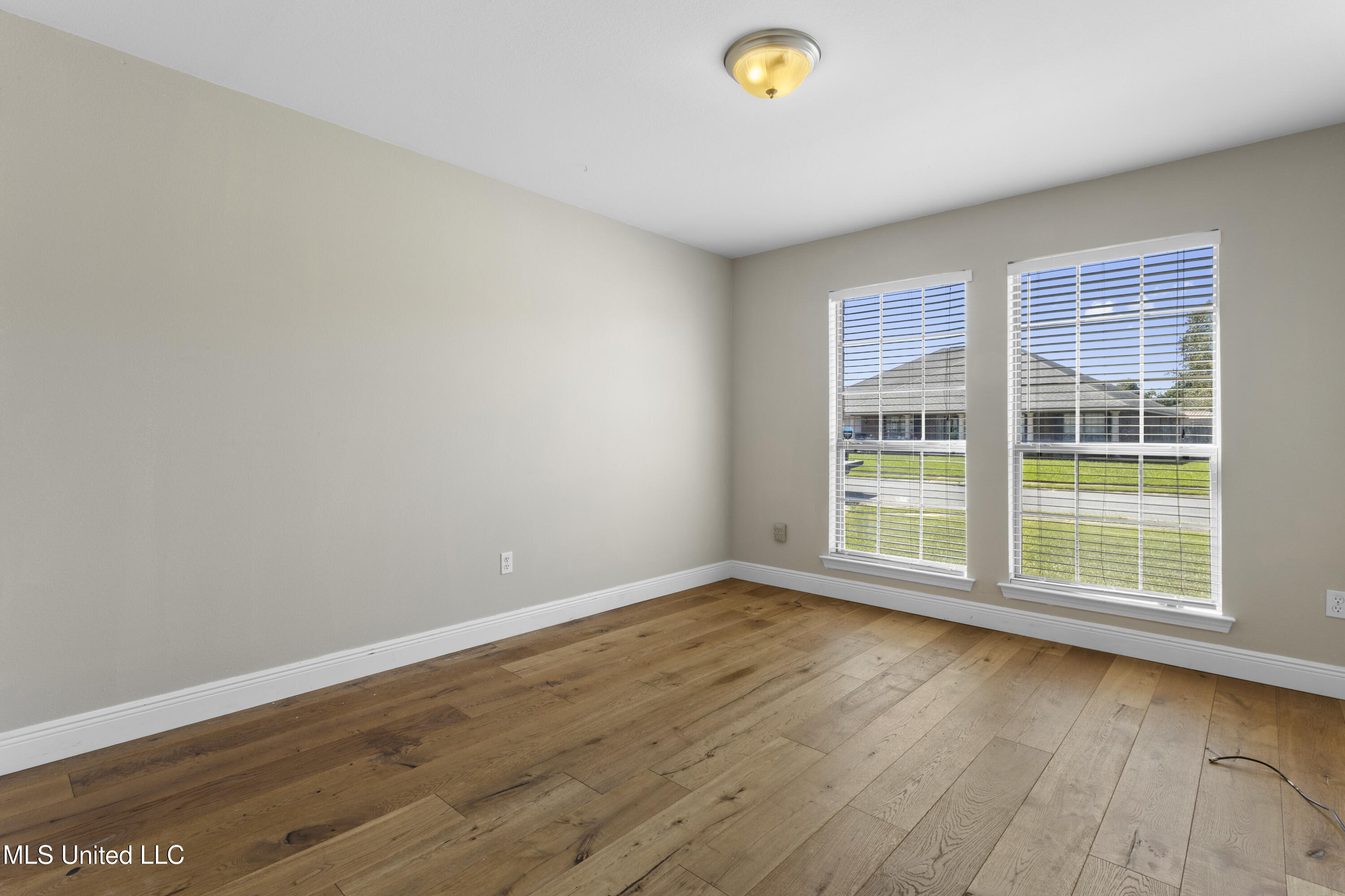 11319 Camelot Estates Drive Property Photo 35