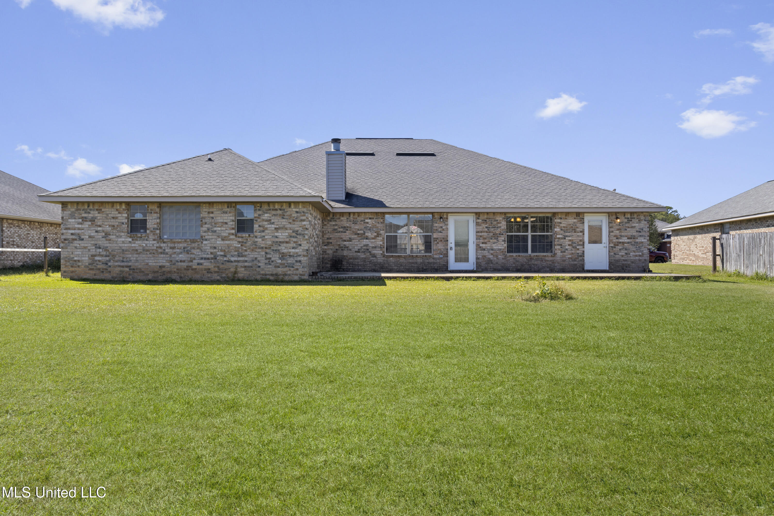 11319 Camelot Estates Drive Property Photo 37