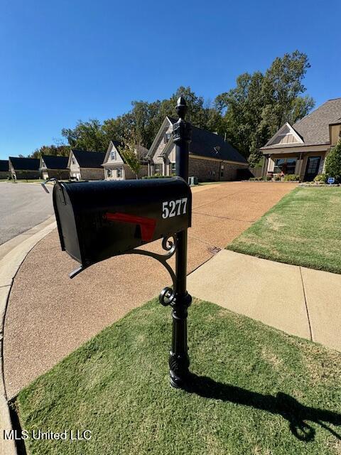 5277 N Montavale Property Photo 3