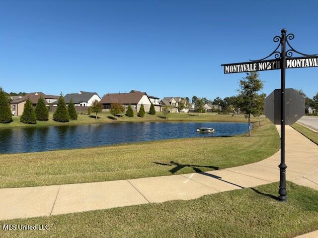 5277 N Montavale Property Photo 8