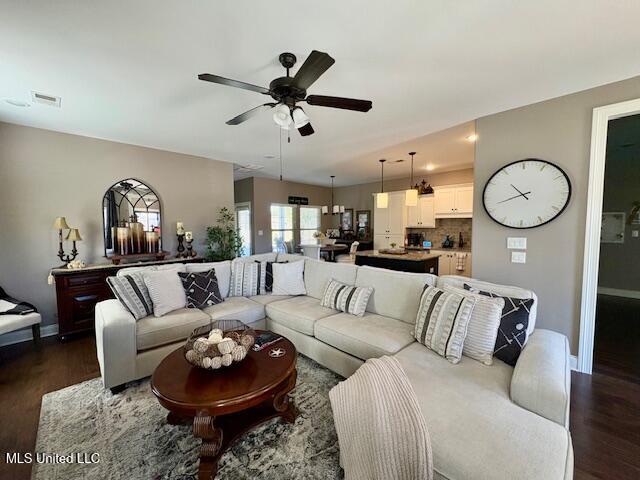 5277 N Montavale Property Photo 23