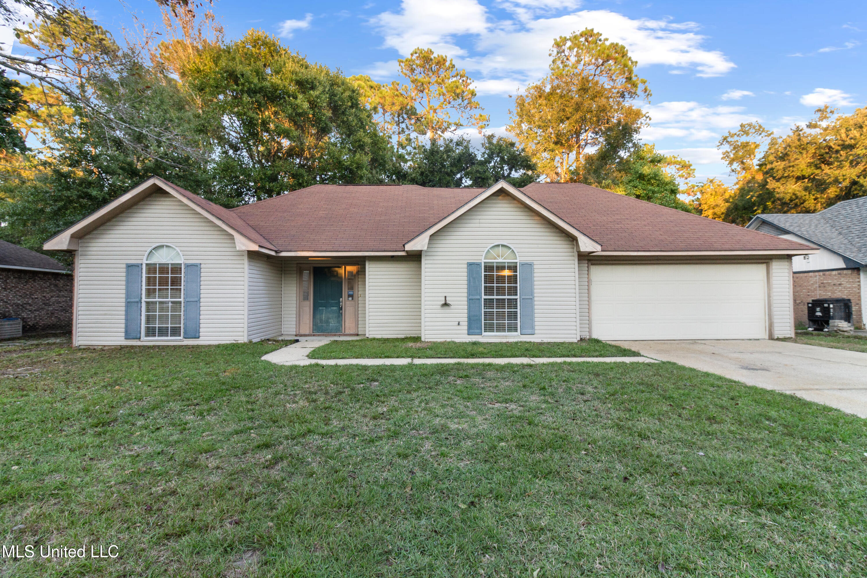 7020 Red Bud Lane Property Photo 1