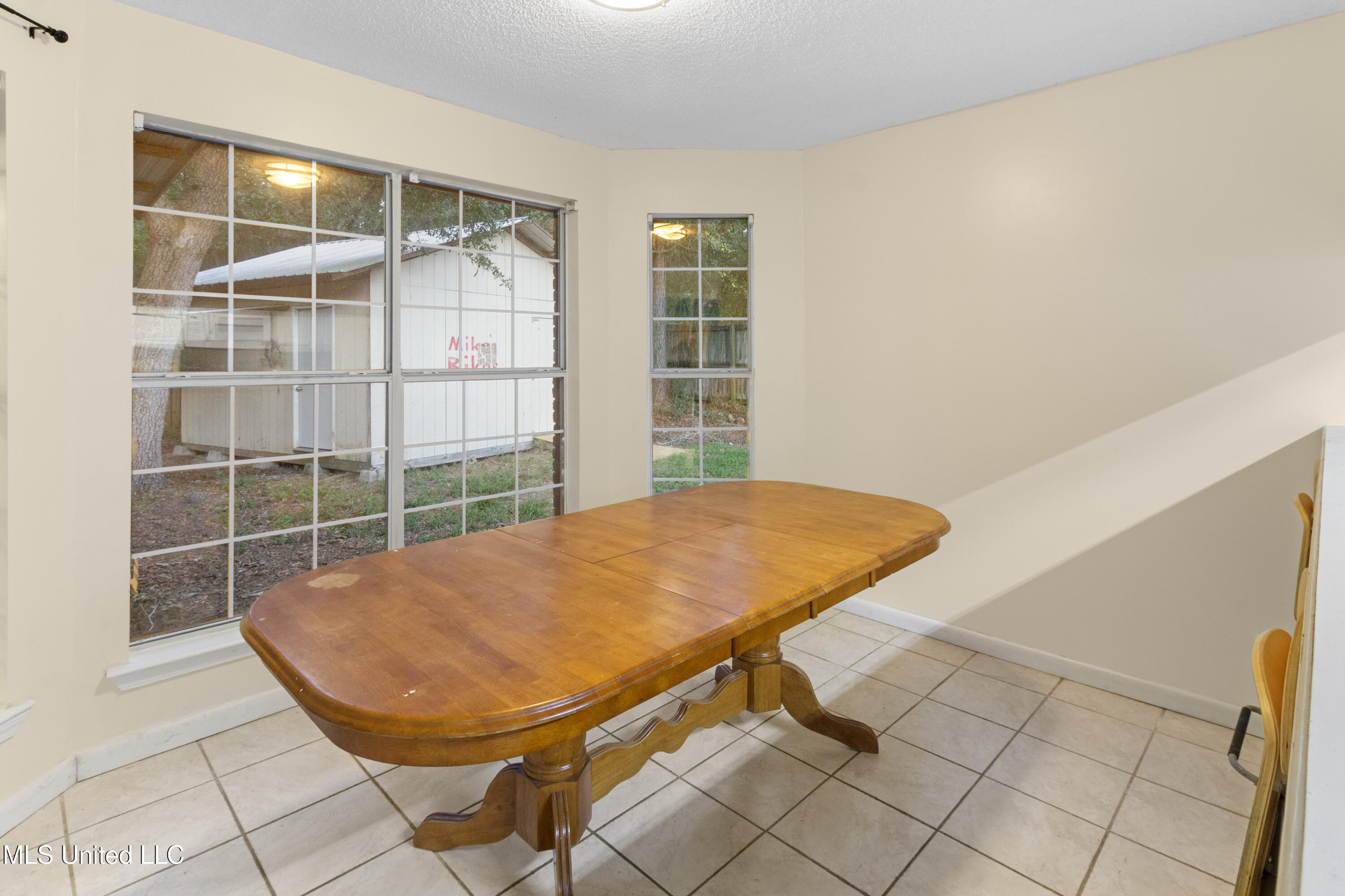 7020 Red Bud Lane Property Photo 7