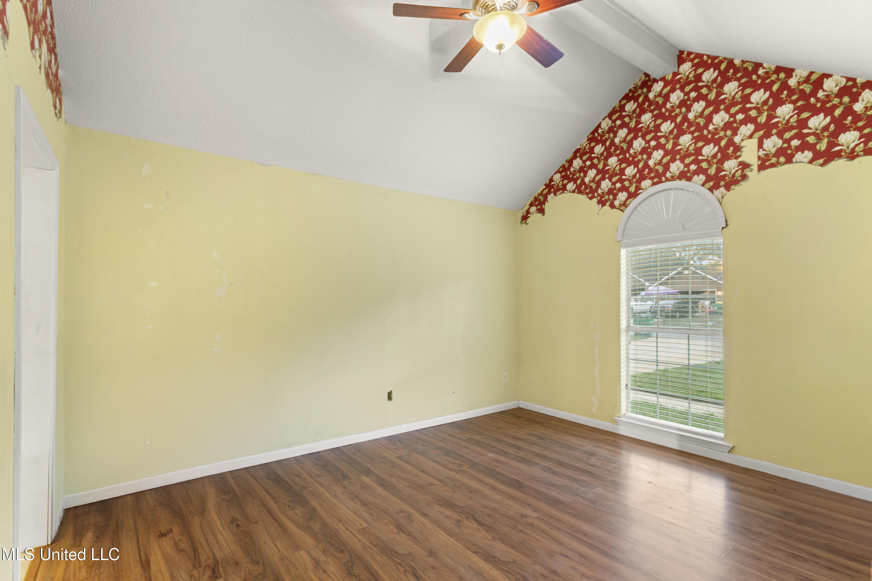 7020 Red Bud Lane Property Photo 12