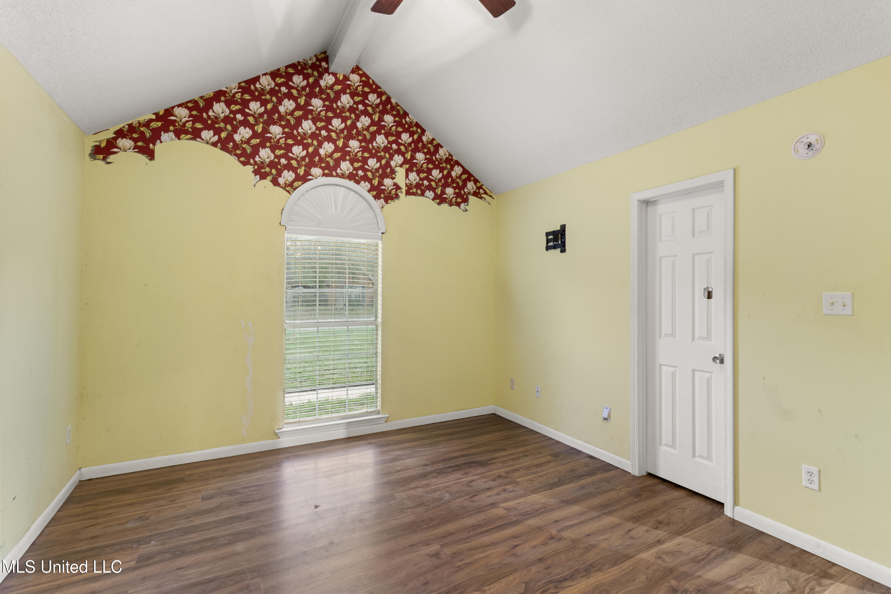 7020 Red Bud Lane Property Photo 14