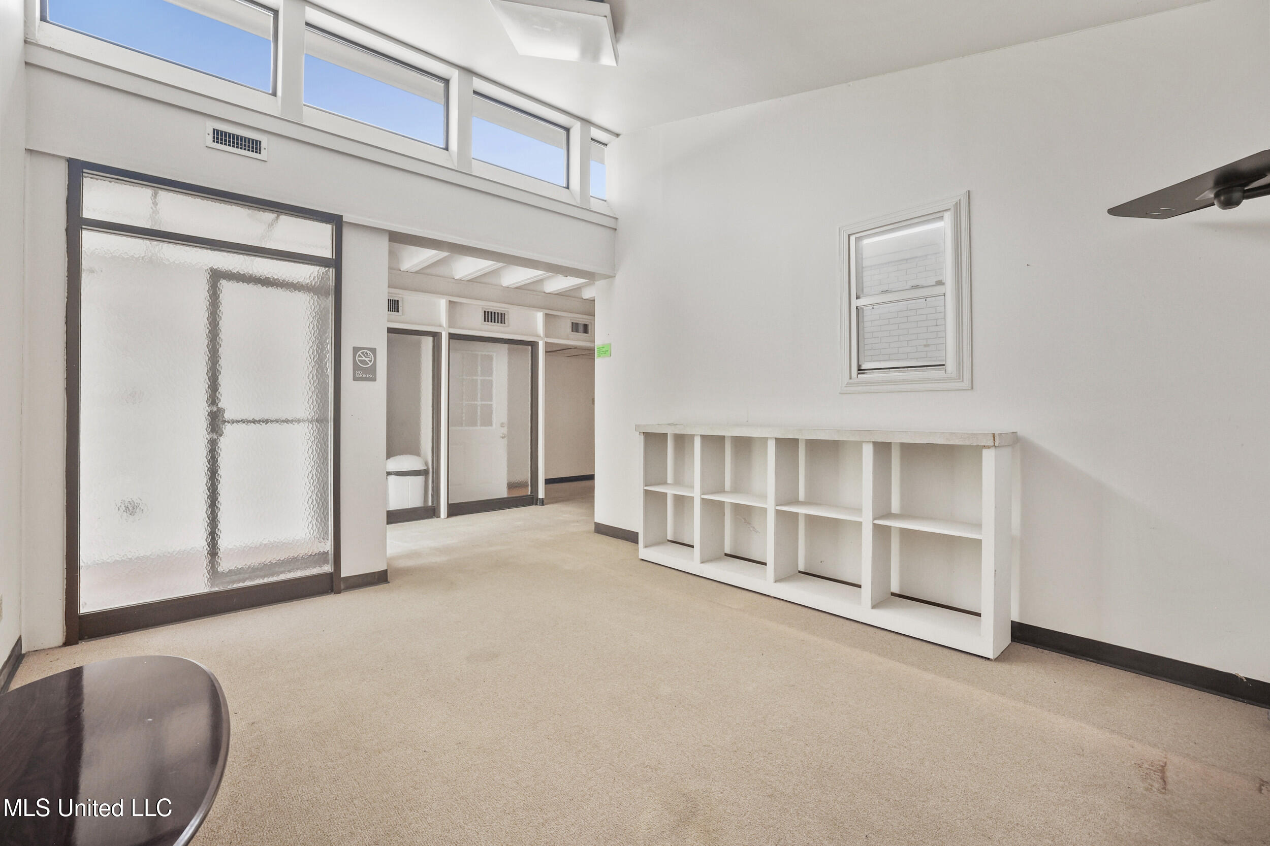 1350 N Clark Avenue Property Photo 23