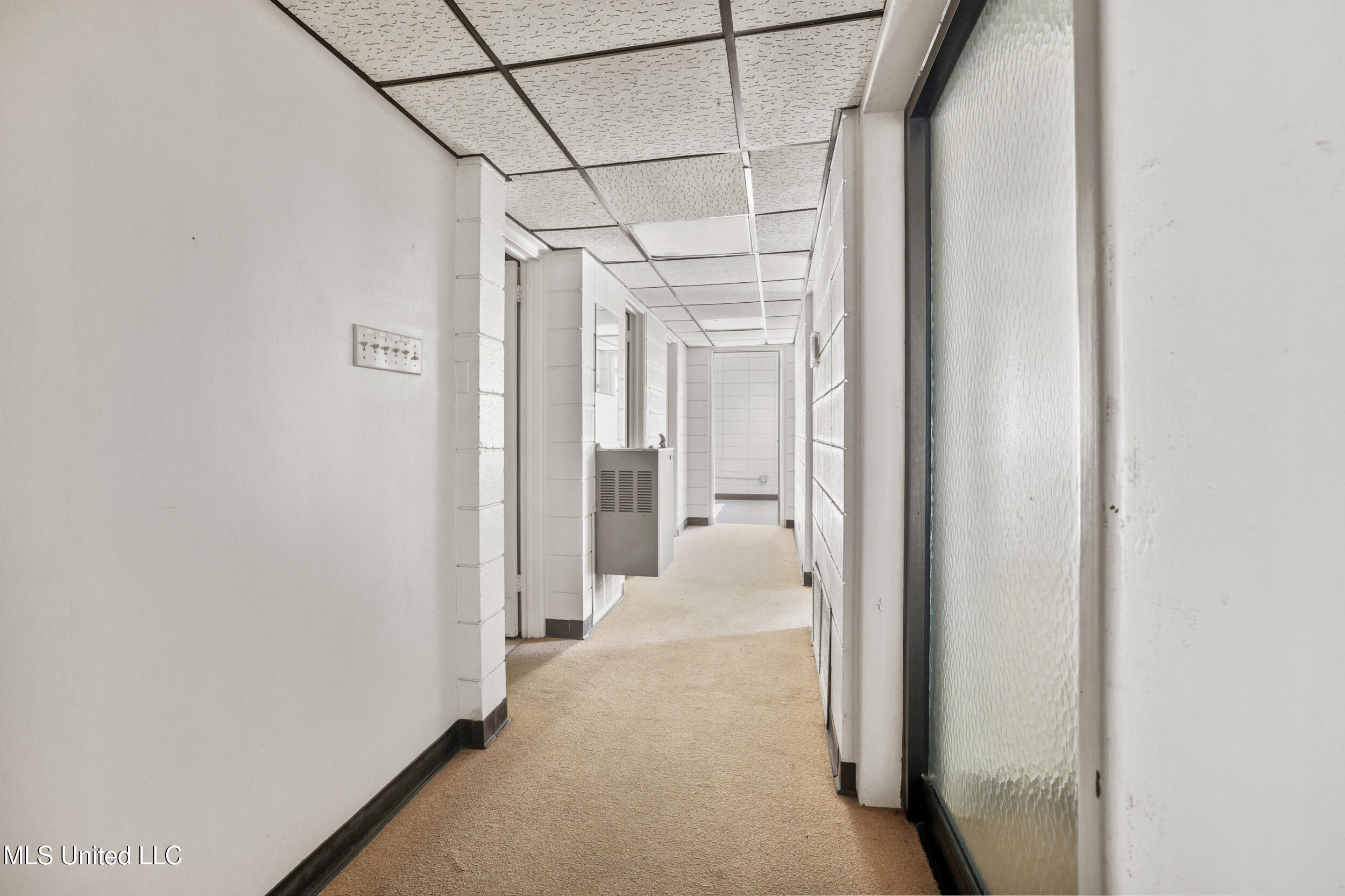 1350 N Clark Avenue Property Photo 29