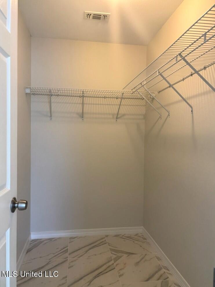 13111 Andy Drive Property Photo 9