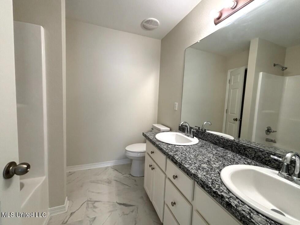 13111 Andy Drive Property Photo 10