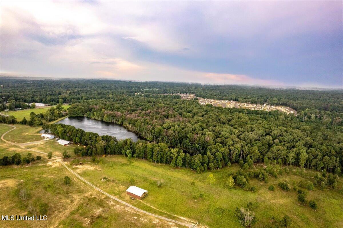 100.83 Ms-468 Property Photo 2