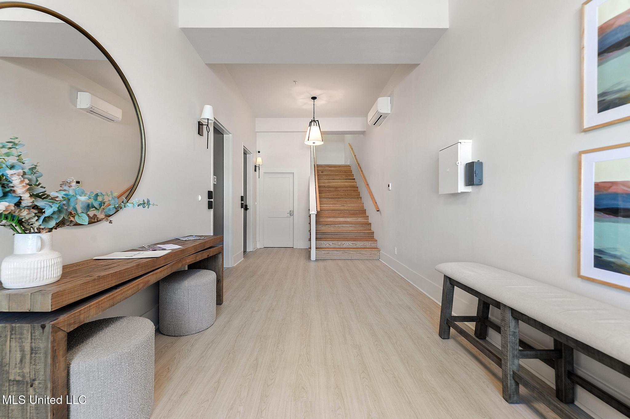 315 Main Street Property Photo 6