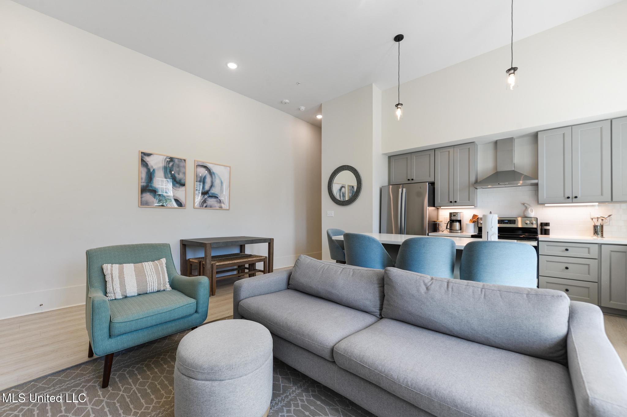 315 Main Street Property Photo 10