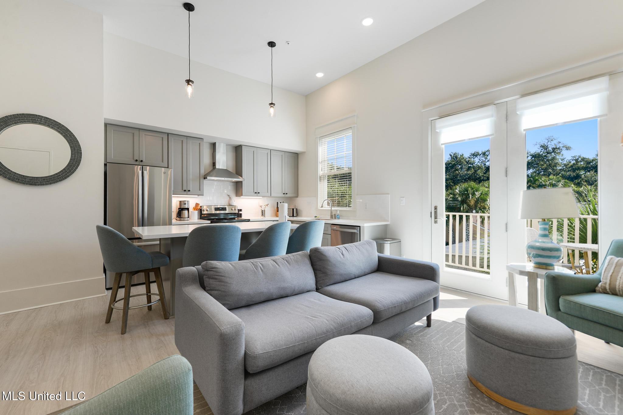 315 Main Street Property Photo 11