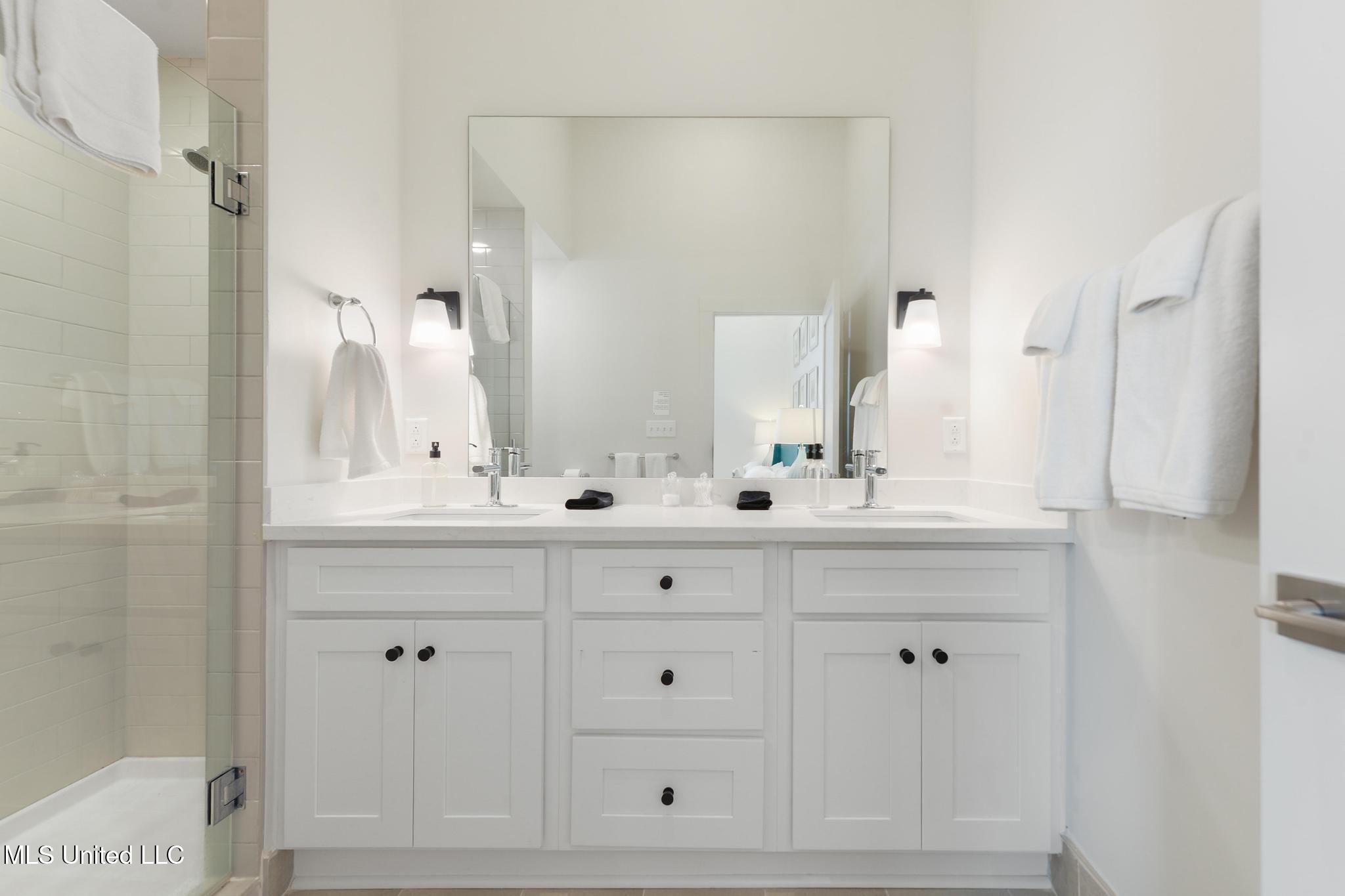 315 Main Street Property Photo 18