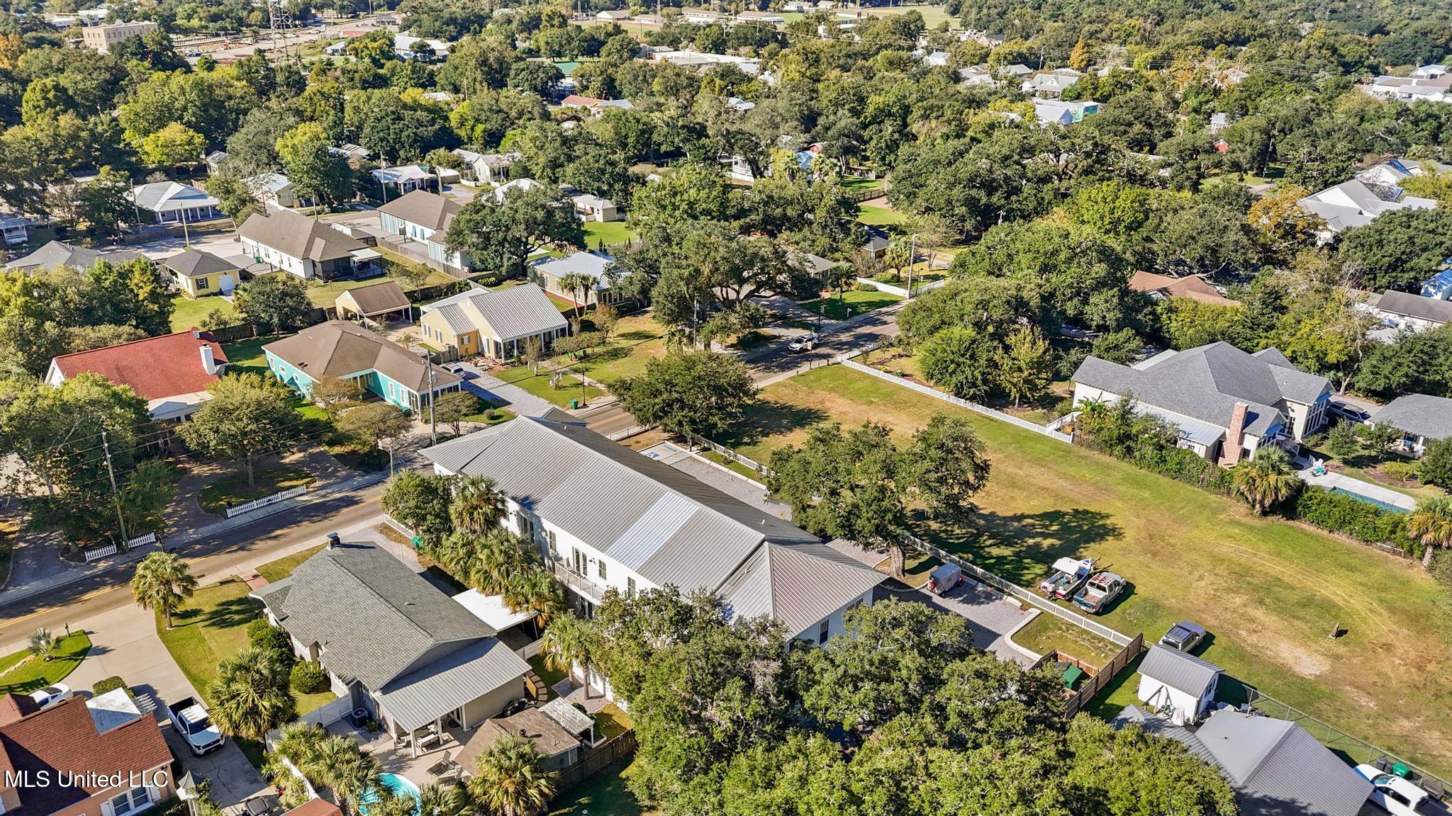 315 Main Street Property Photo 29