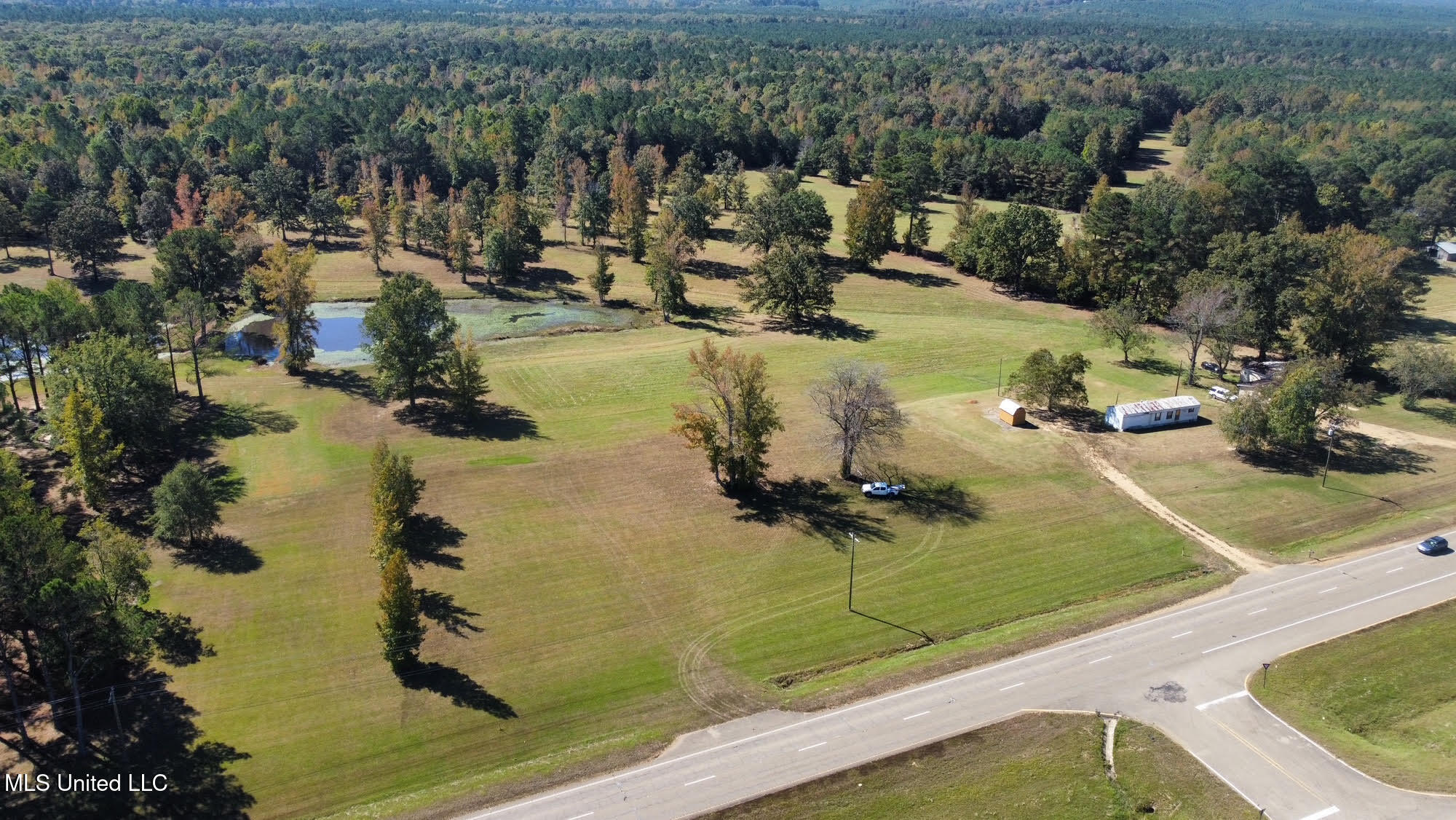 00 Highway 82 Property Photo 8