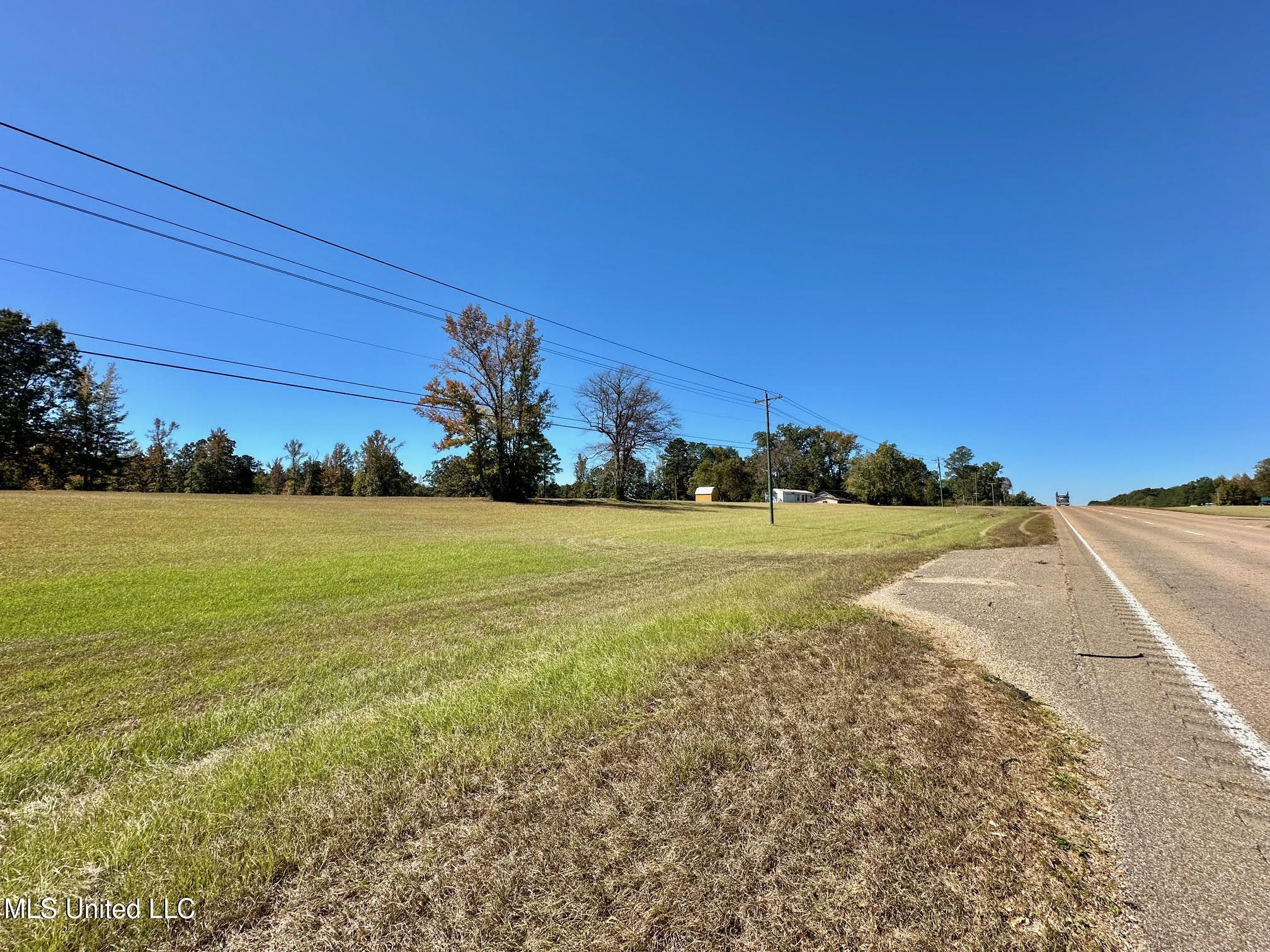 00 Highway 82 Property Photo 10