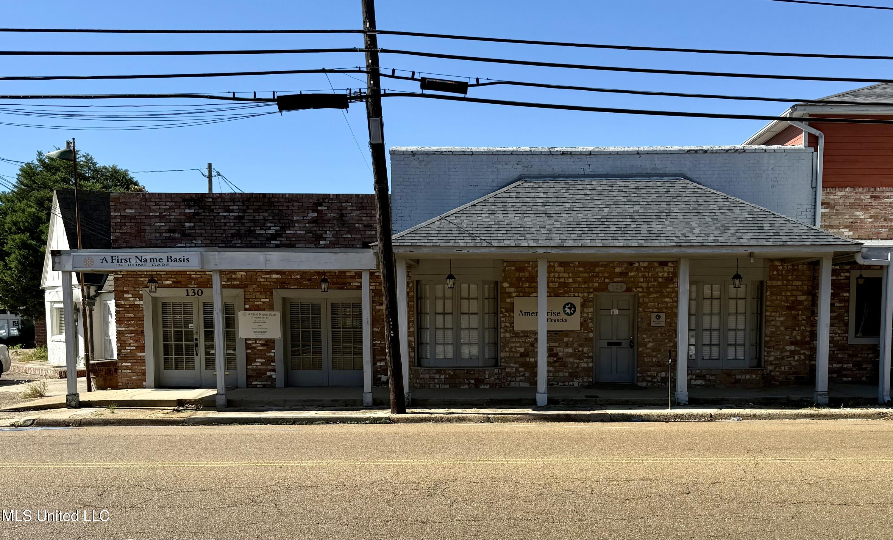 128 S First Street Property Photo 1