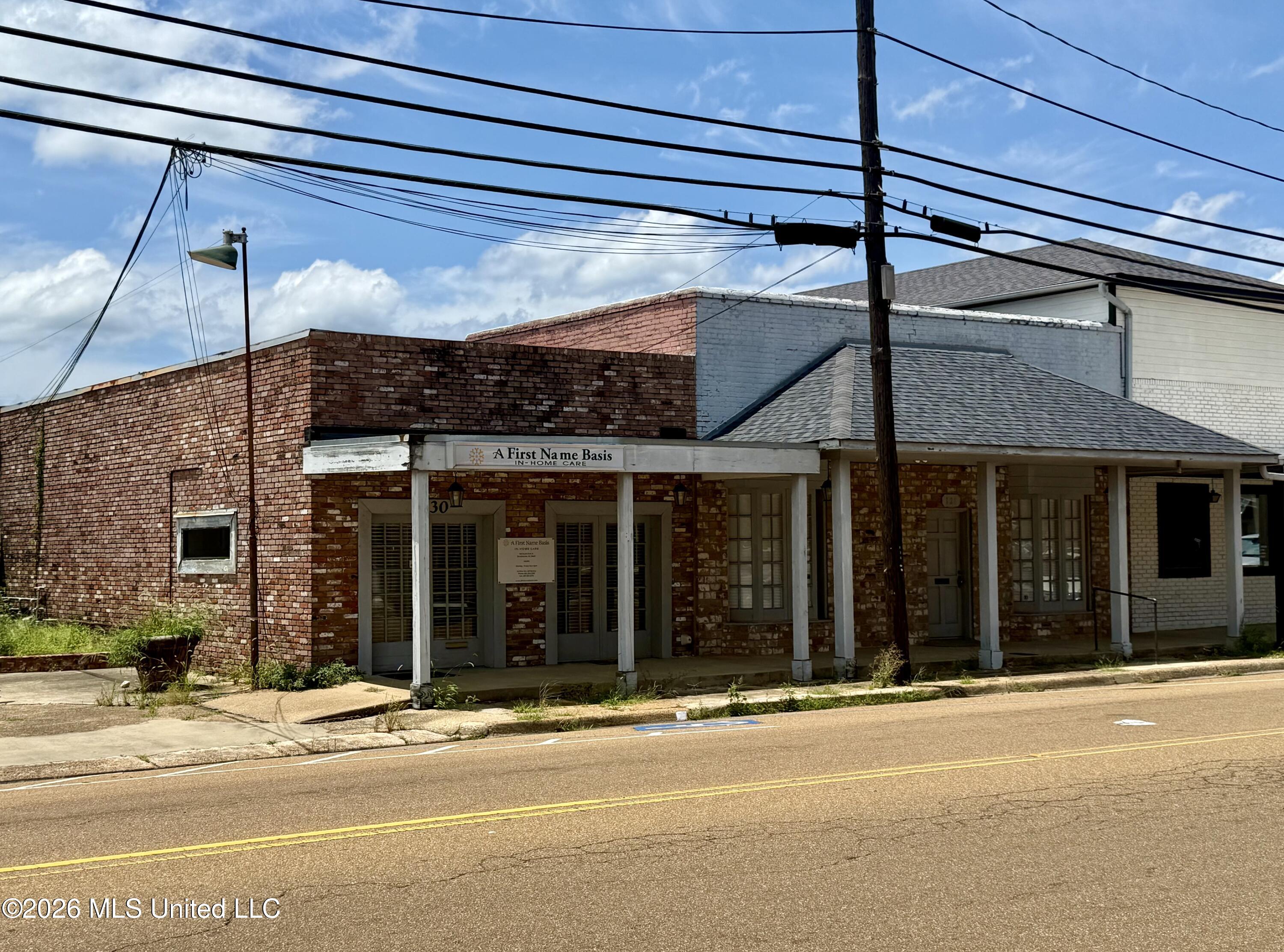 128 S First Street Property Photo 1