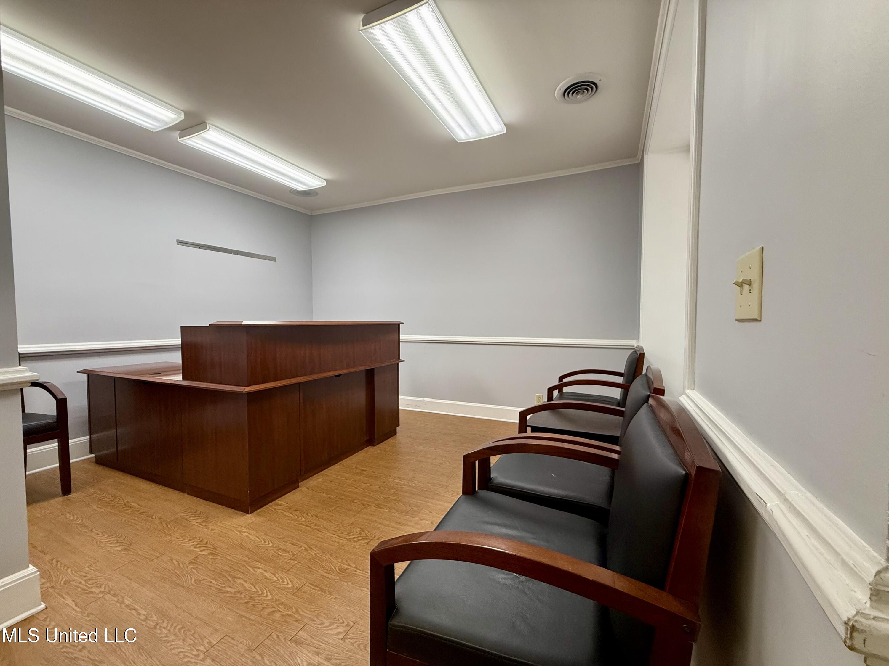 128 S First Street Property Photo 3