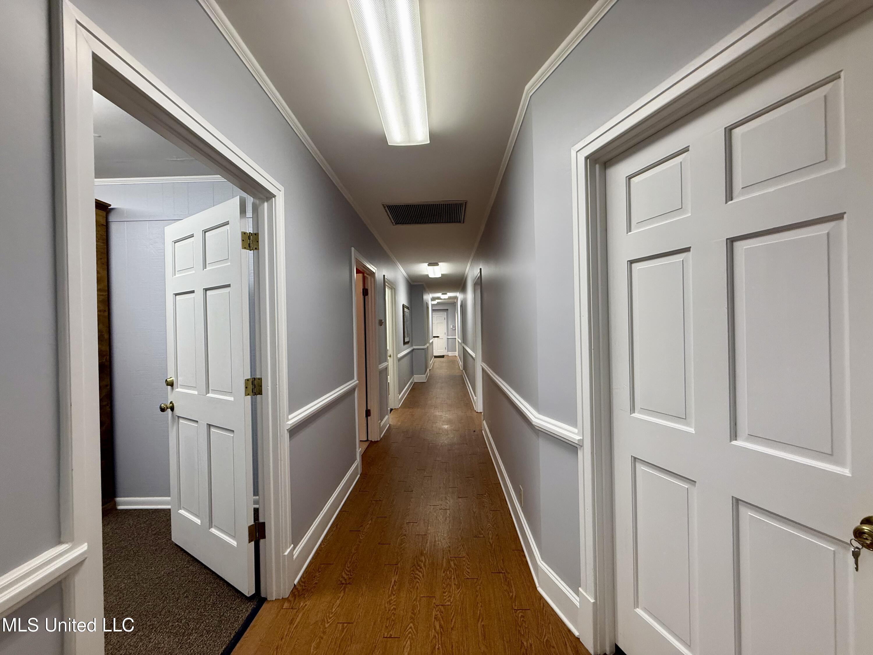 128 S First Street Property Photo 16