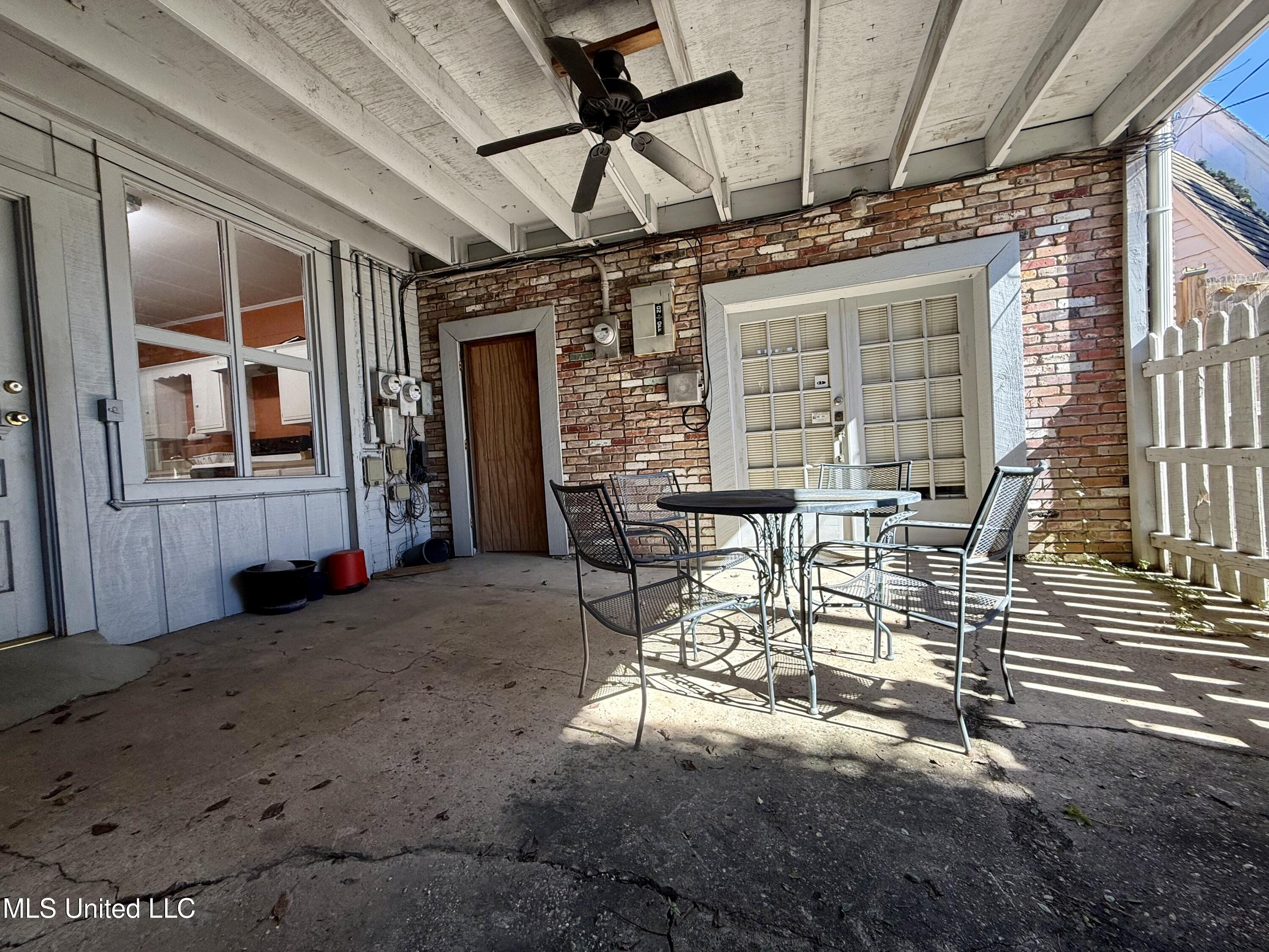 128 S First Street Property Photo 20